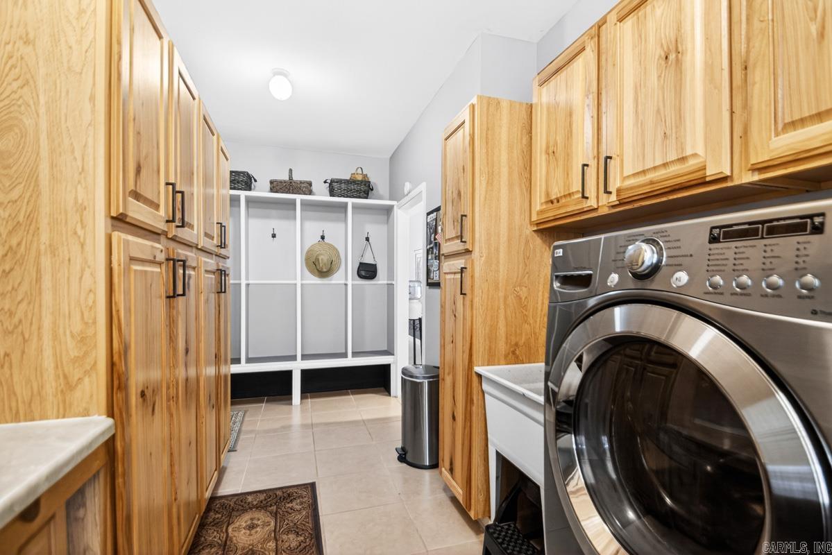 FERNDALE ESTATES - Residential