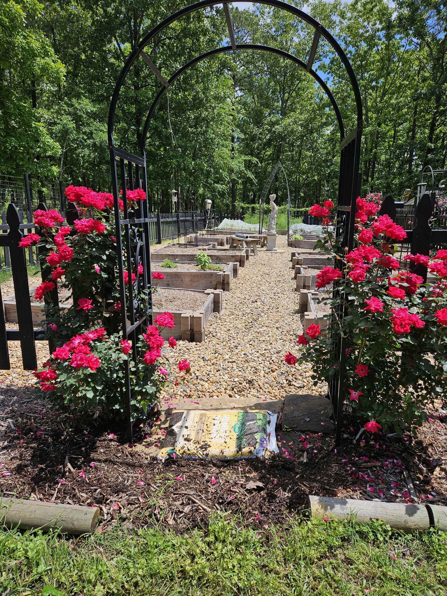 FERNDALE ESTATES - Residential