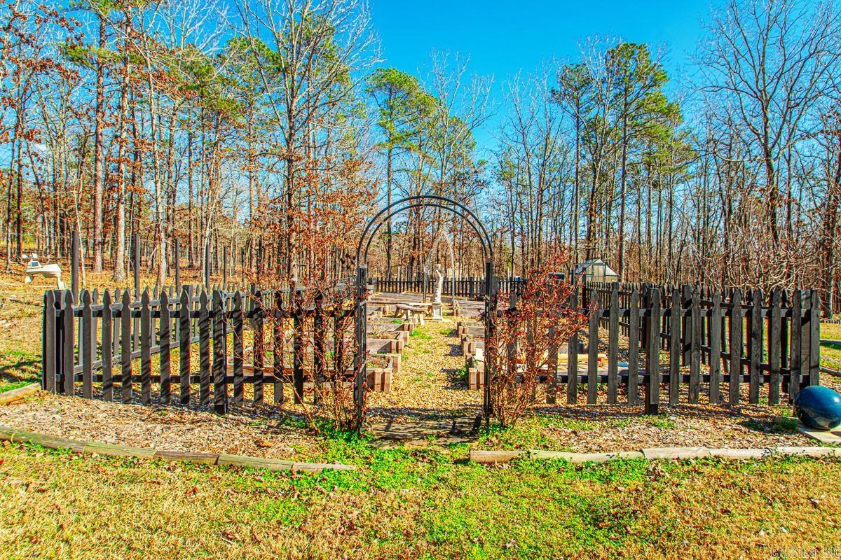 FERNDALE ESTATES - Residential