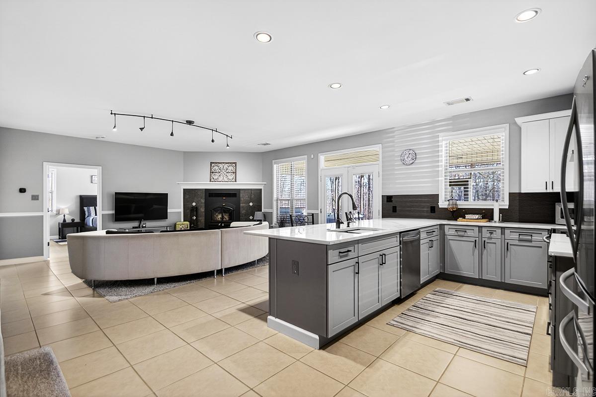 FERNDALE ESTATES - Residential