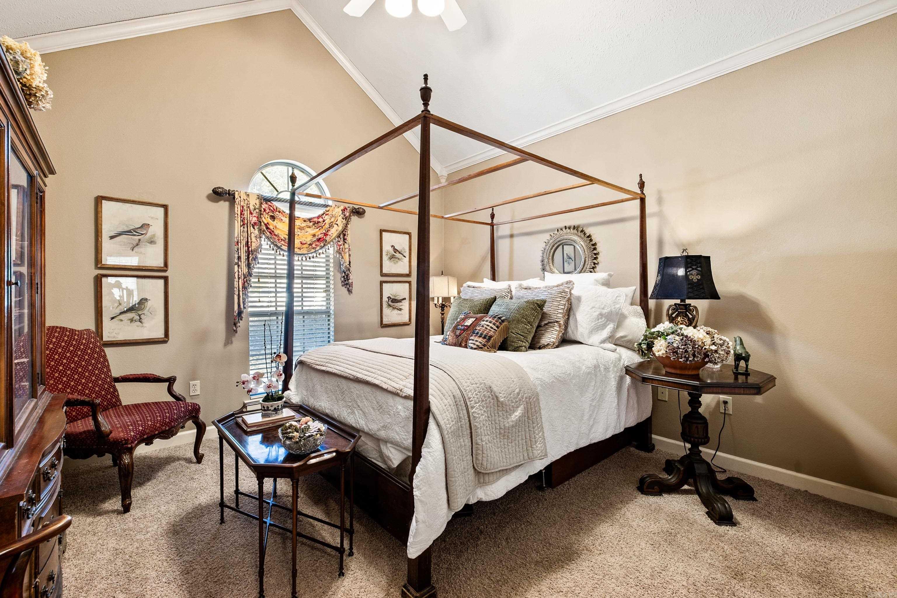 PINE CREEK - Residential