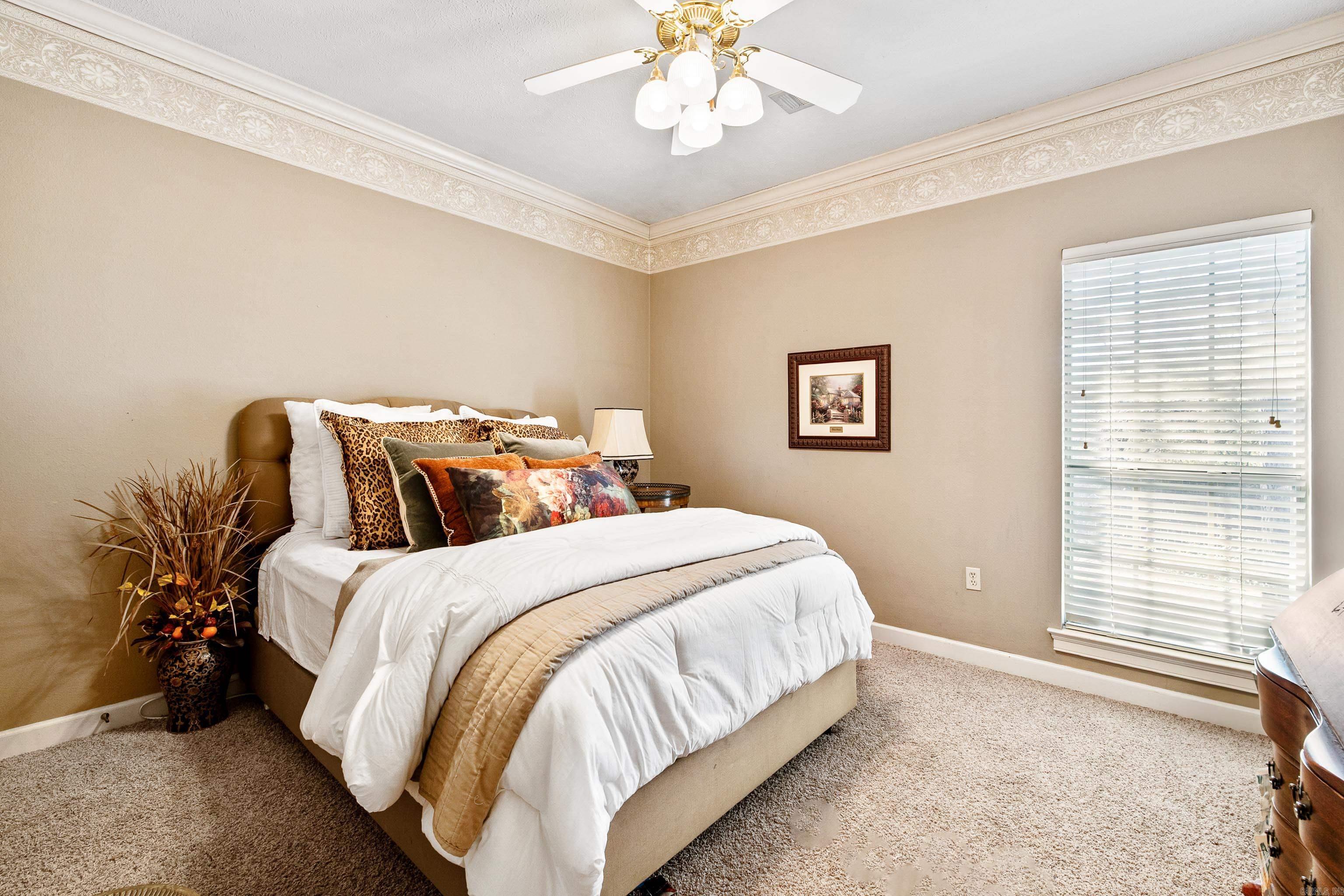 PINE CREEK - Residential