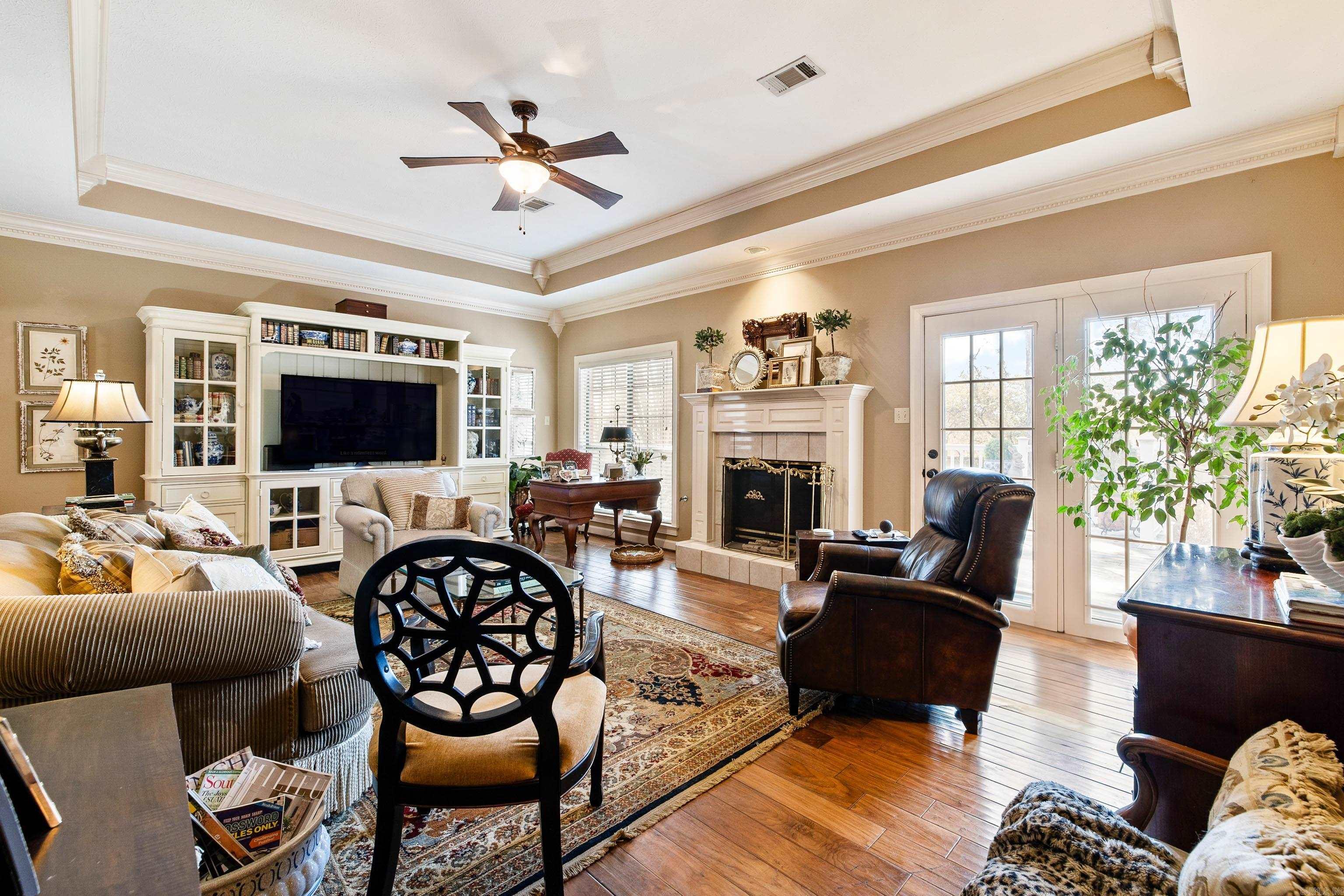 PINE CREEK - Residential