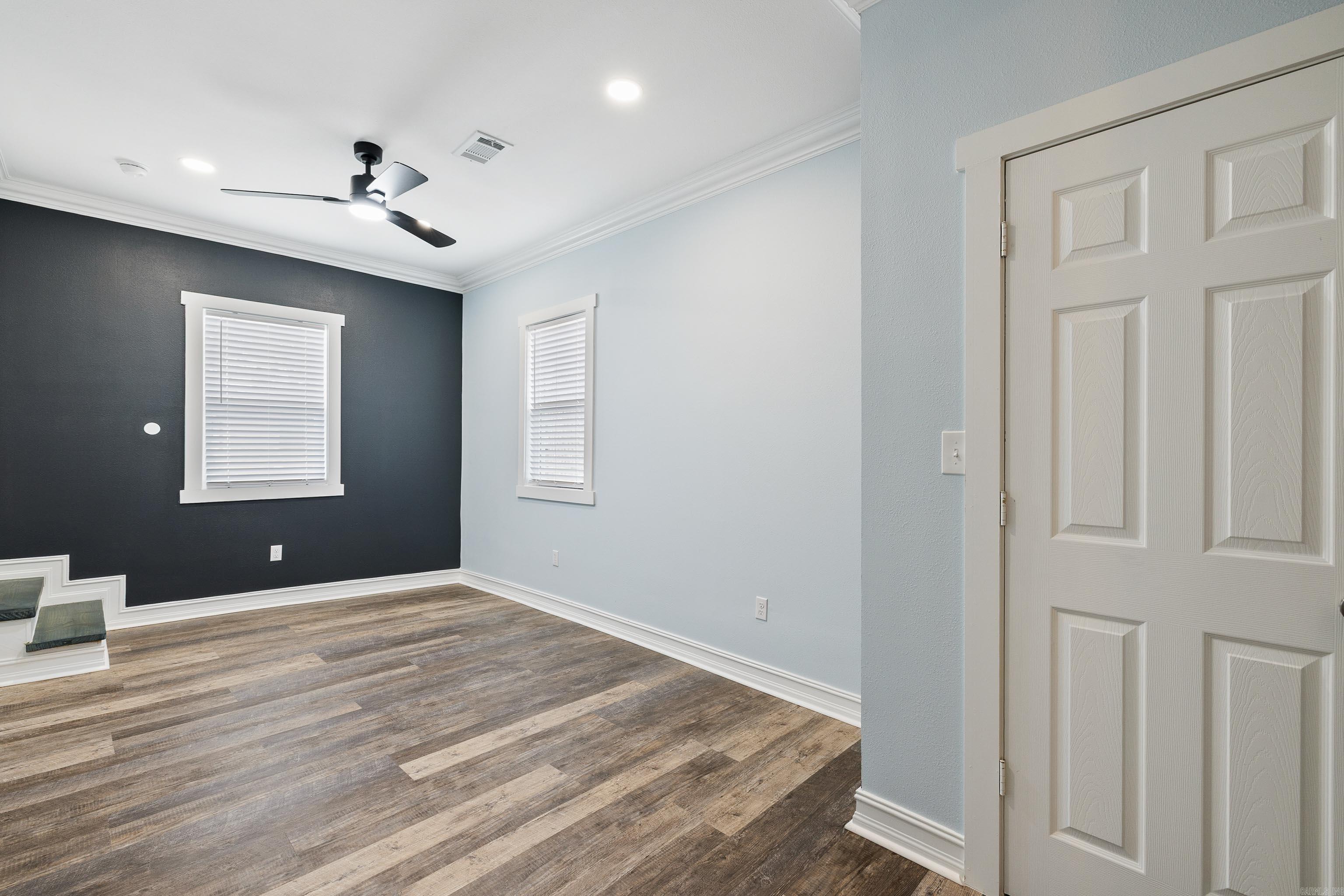 BARROW JOHN - Residential