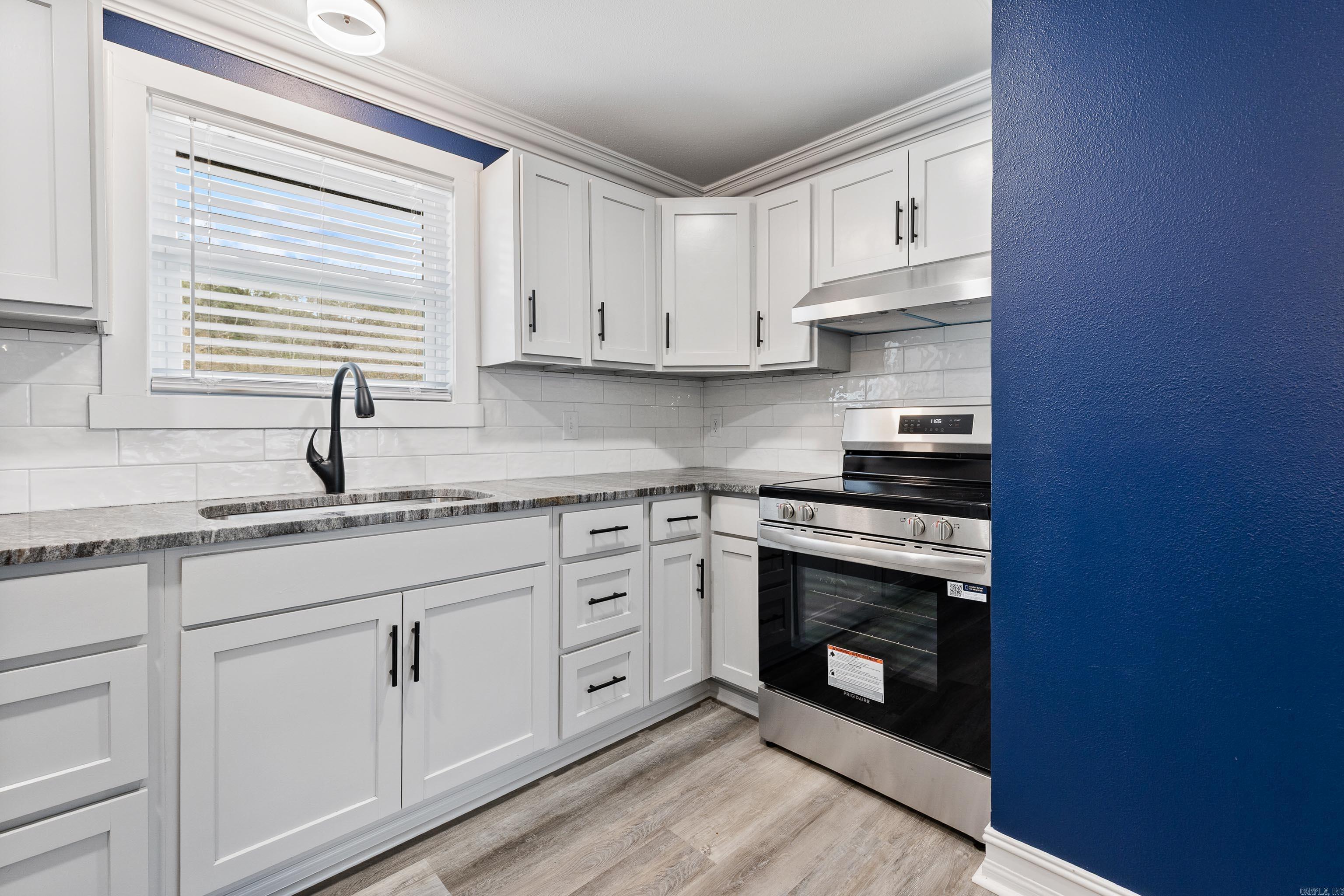 BARROW JOHN - Residential