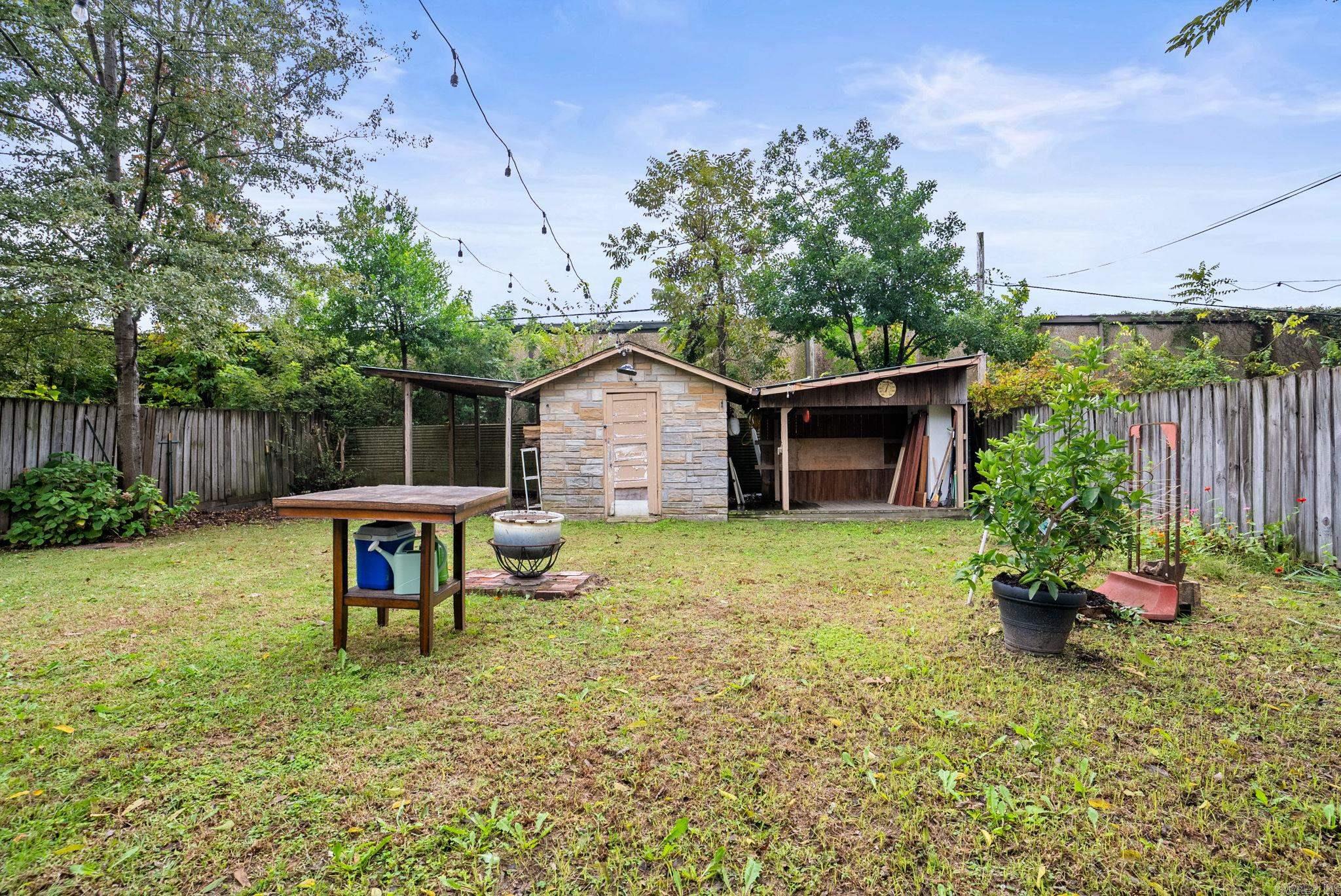 MELROSE PLACE ADDN - Residential