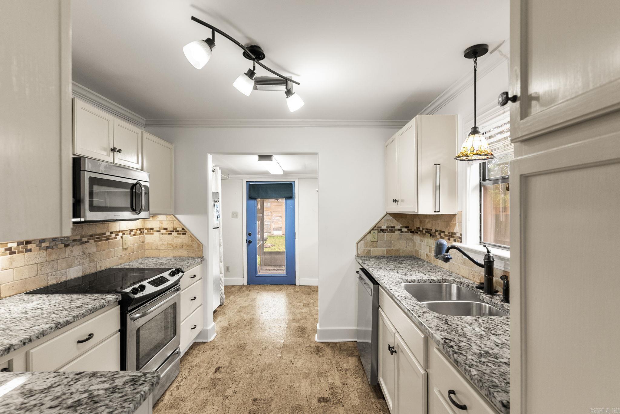 MELROSE PLACE ADDN - Residential