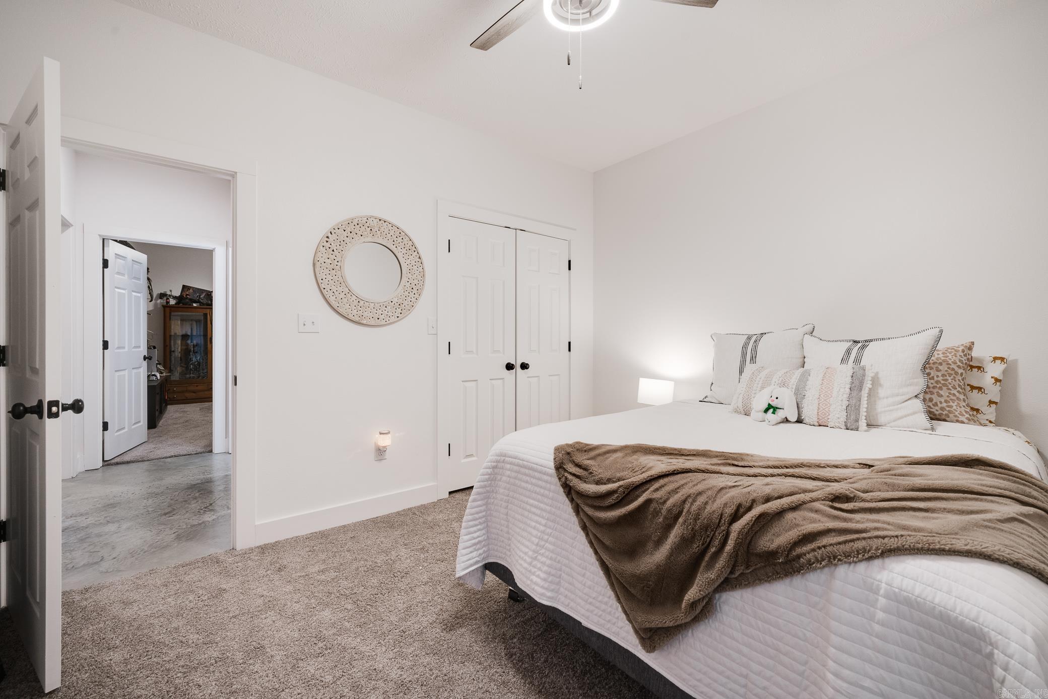 Round Mountain Replat - Residential