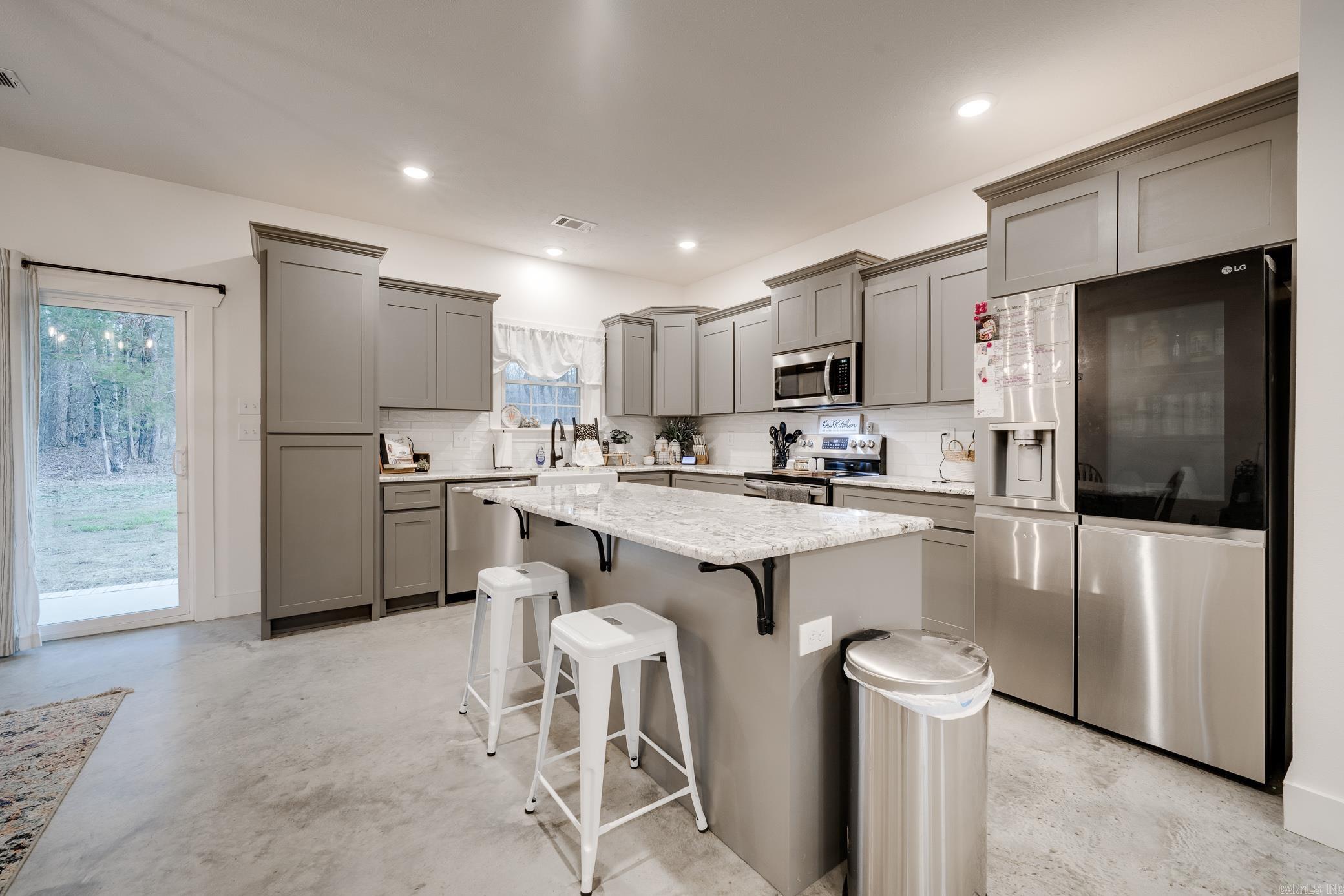 Round Mountain Replat - Residential