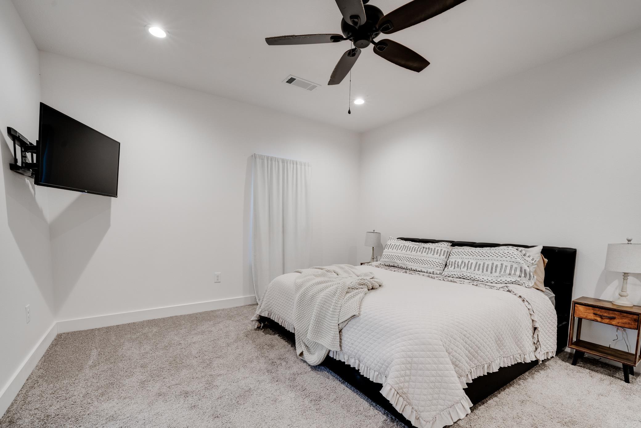 Round Mountain Replat - Residential