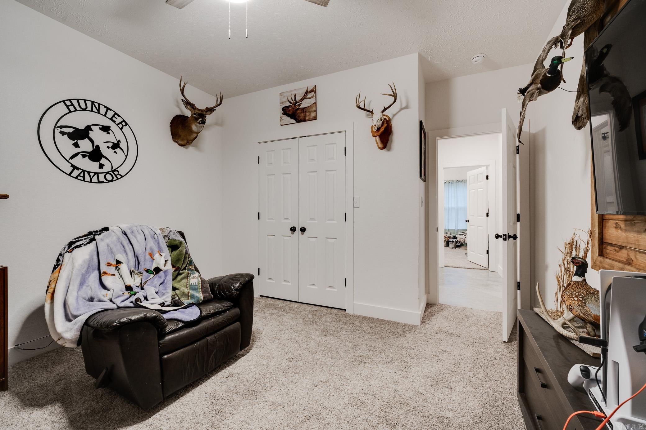 Round Mountain Replat - Residential