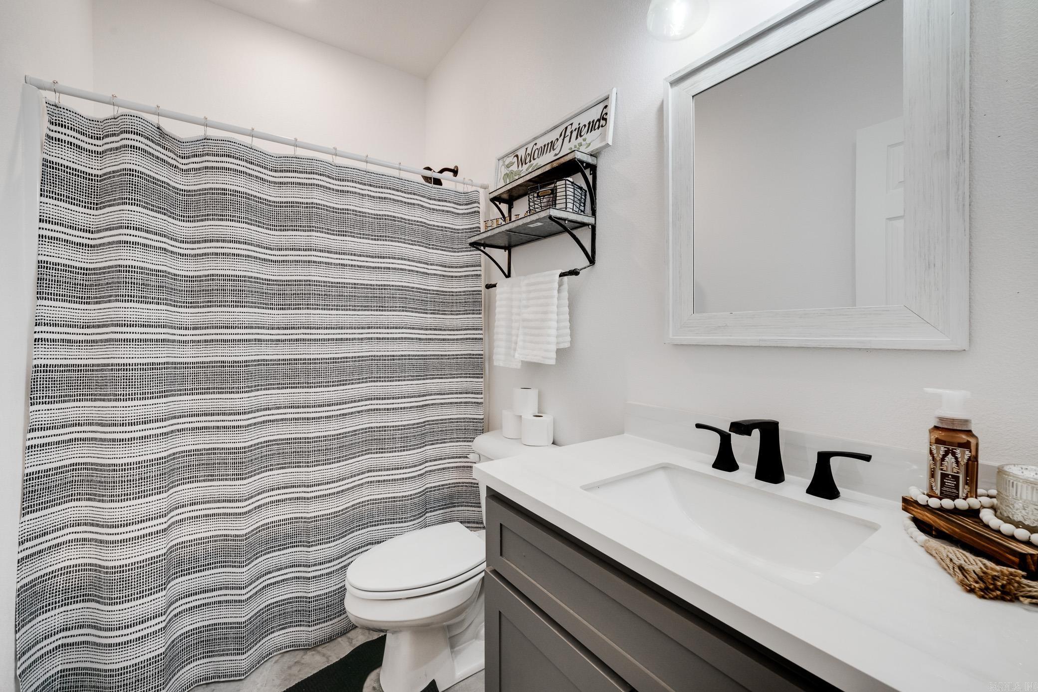 Round Mountain Replat - Residential