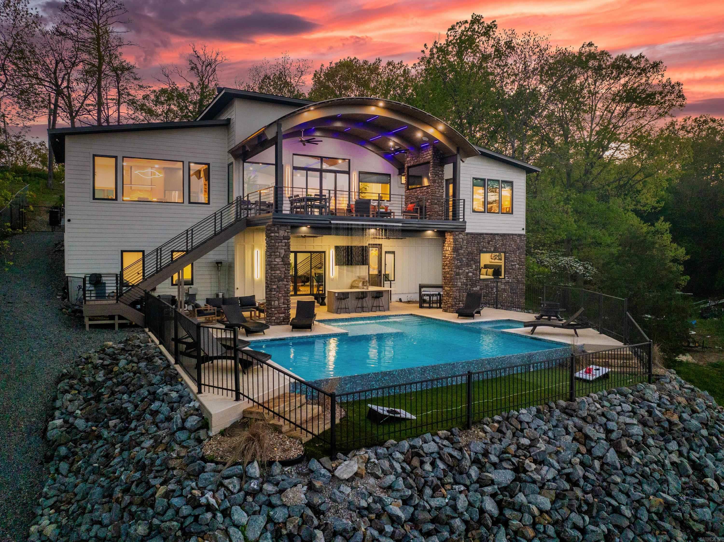 Lake View - Residential