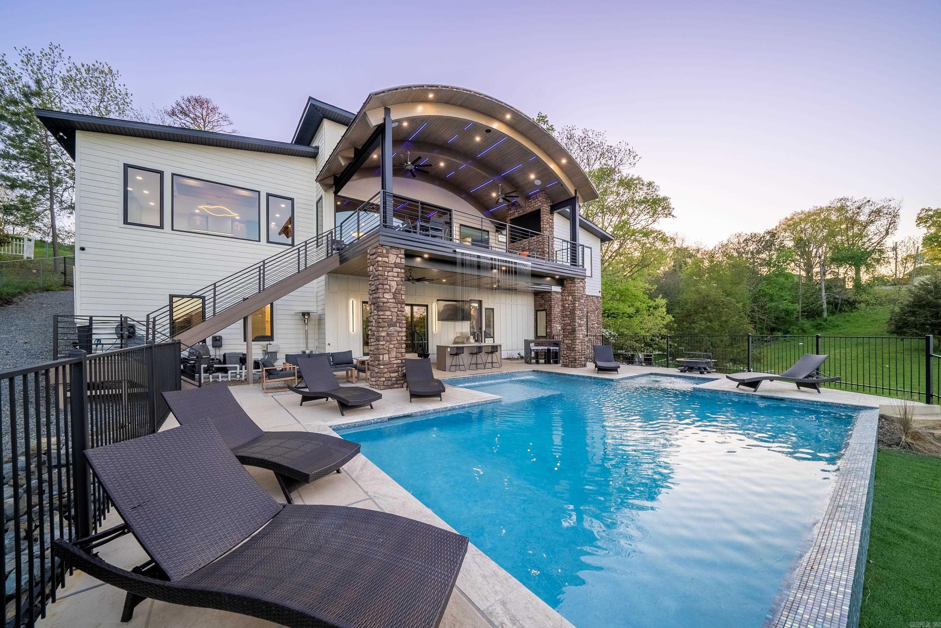 Lake View - Residential