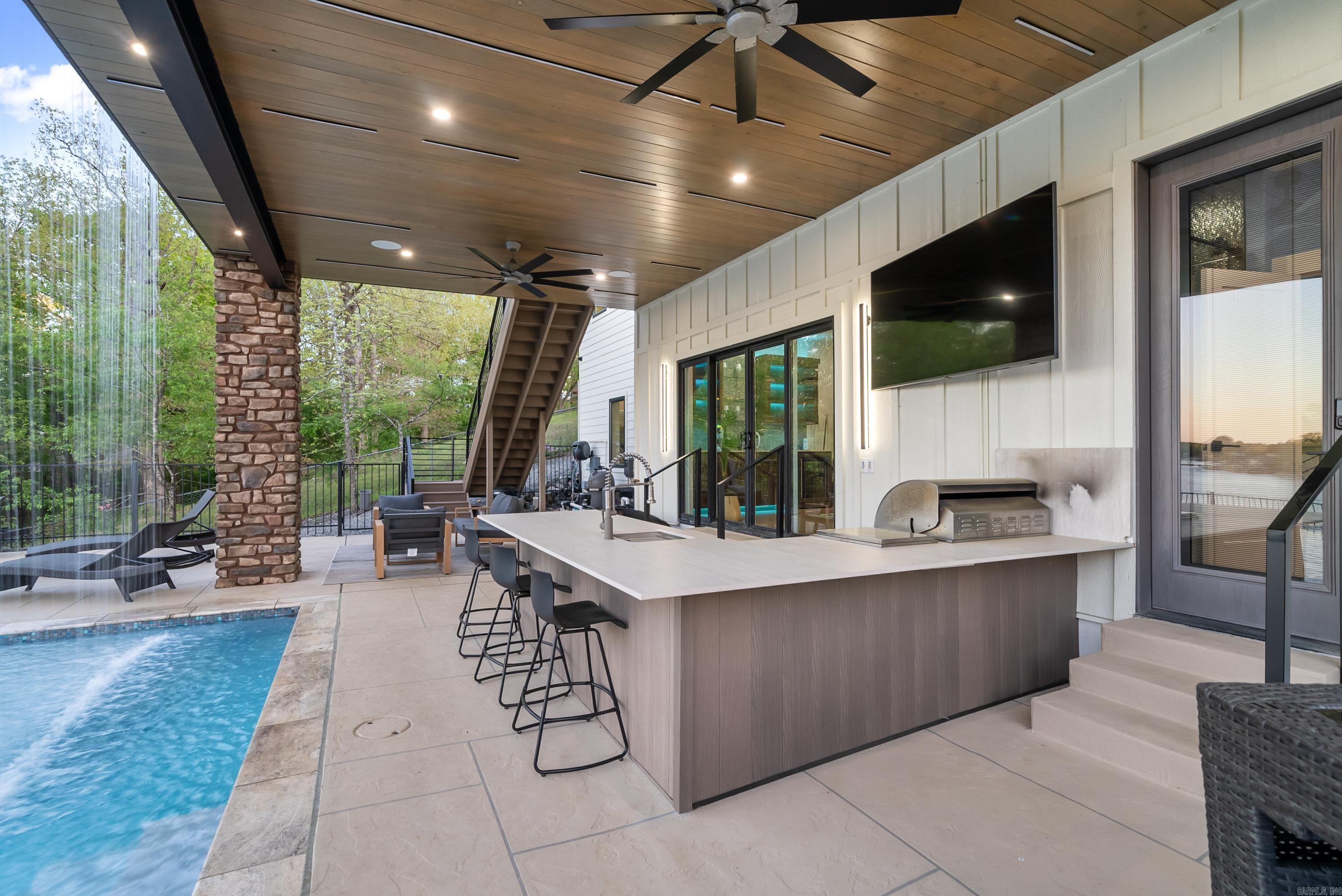 Lake View - Residential