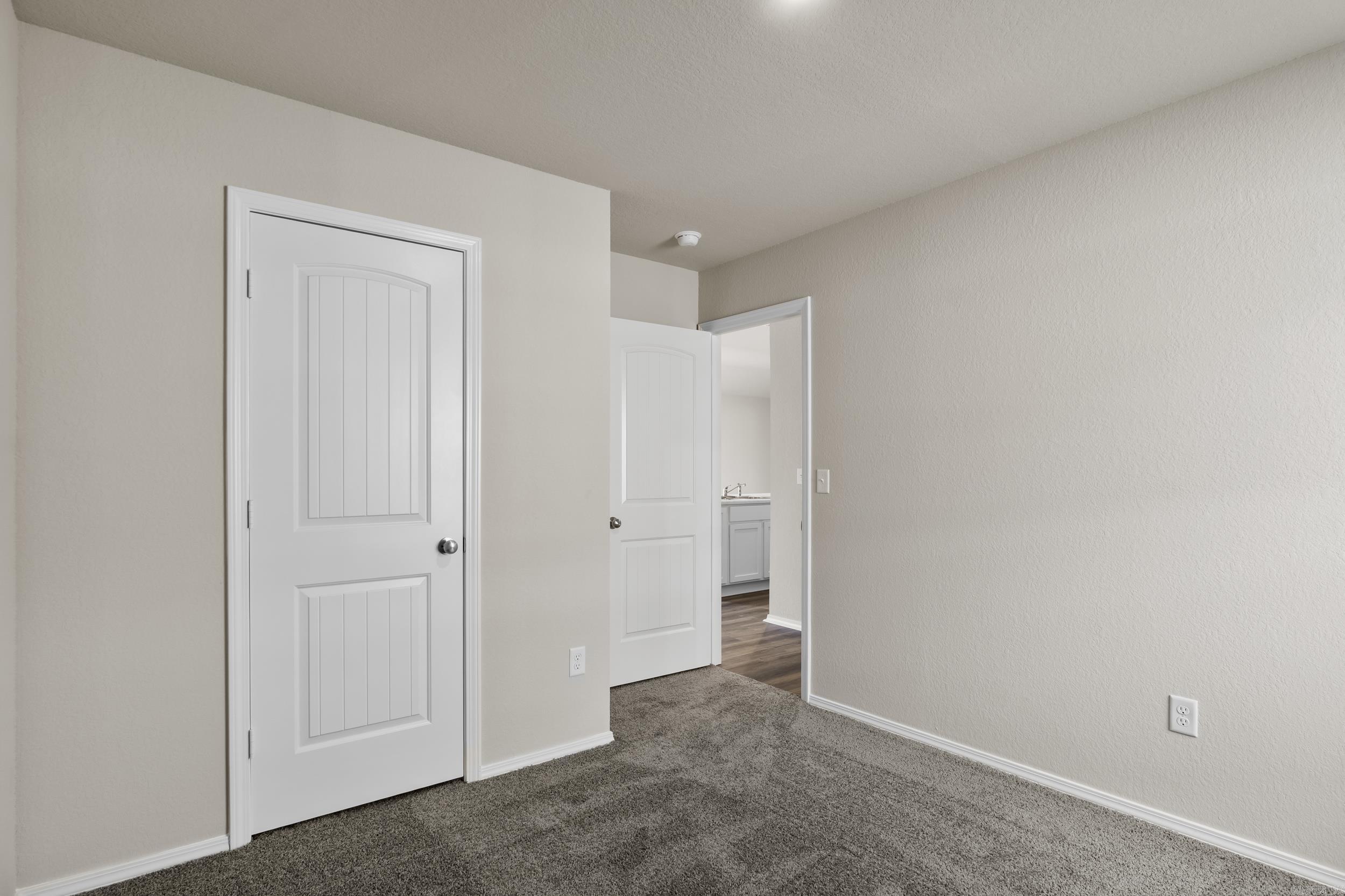 COUNTRY CLUB OF ARK THE - Residential