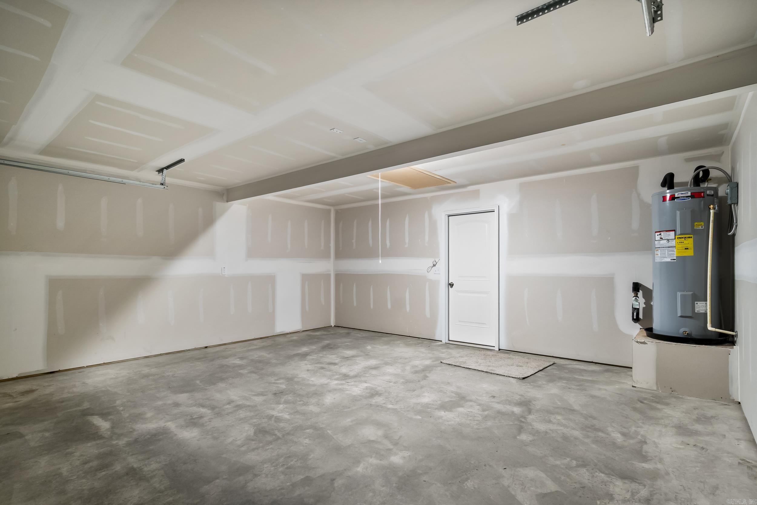 COUNTRY CLUB OF ARK THE - Residential