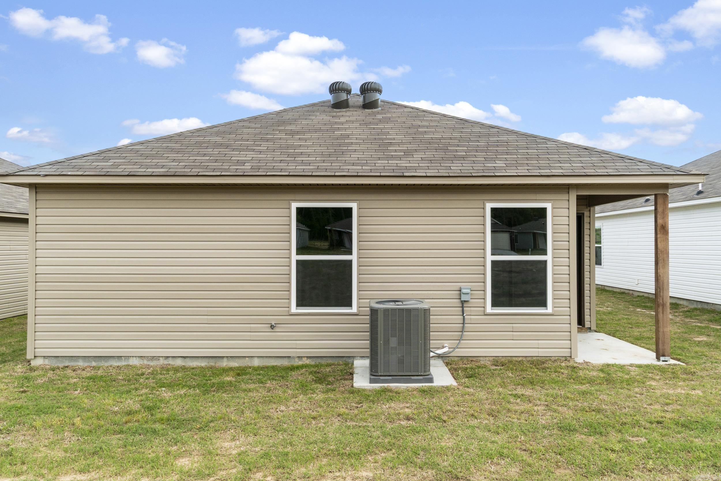 COUNTRY CLUB OF ARK THE - Residential