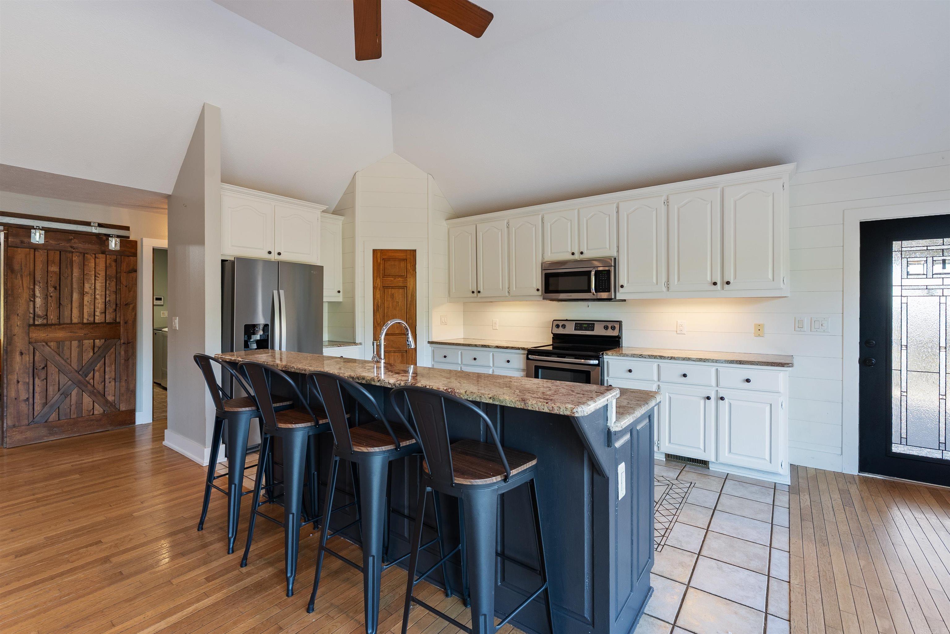 SUMMER HILL PLACE - Residential