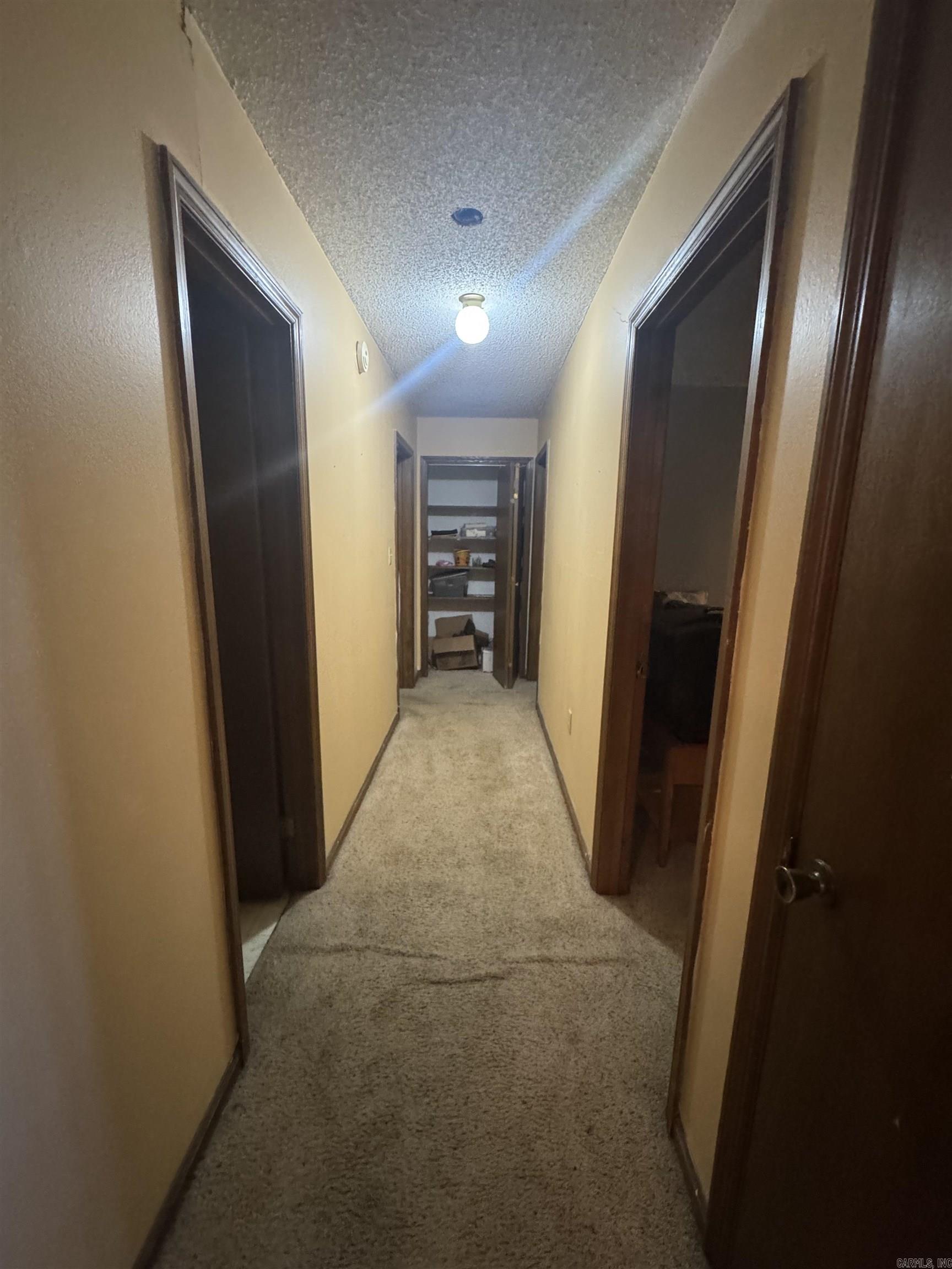 TWIN OAKS - Residential