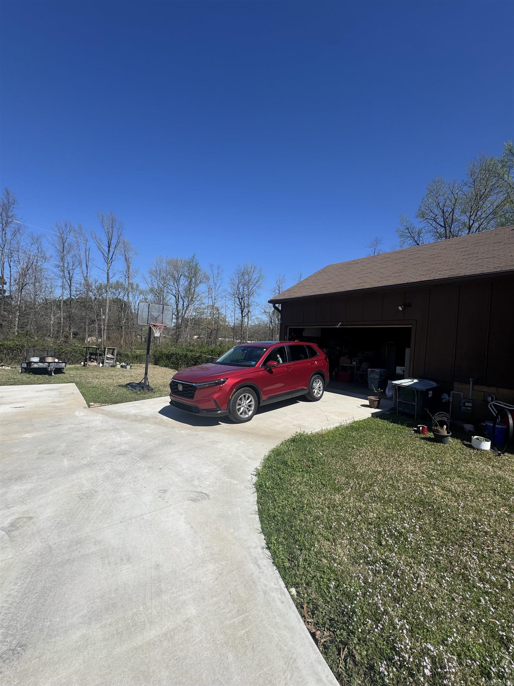 TWIN OAKS - Residential