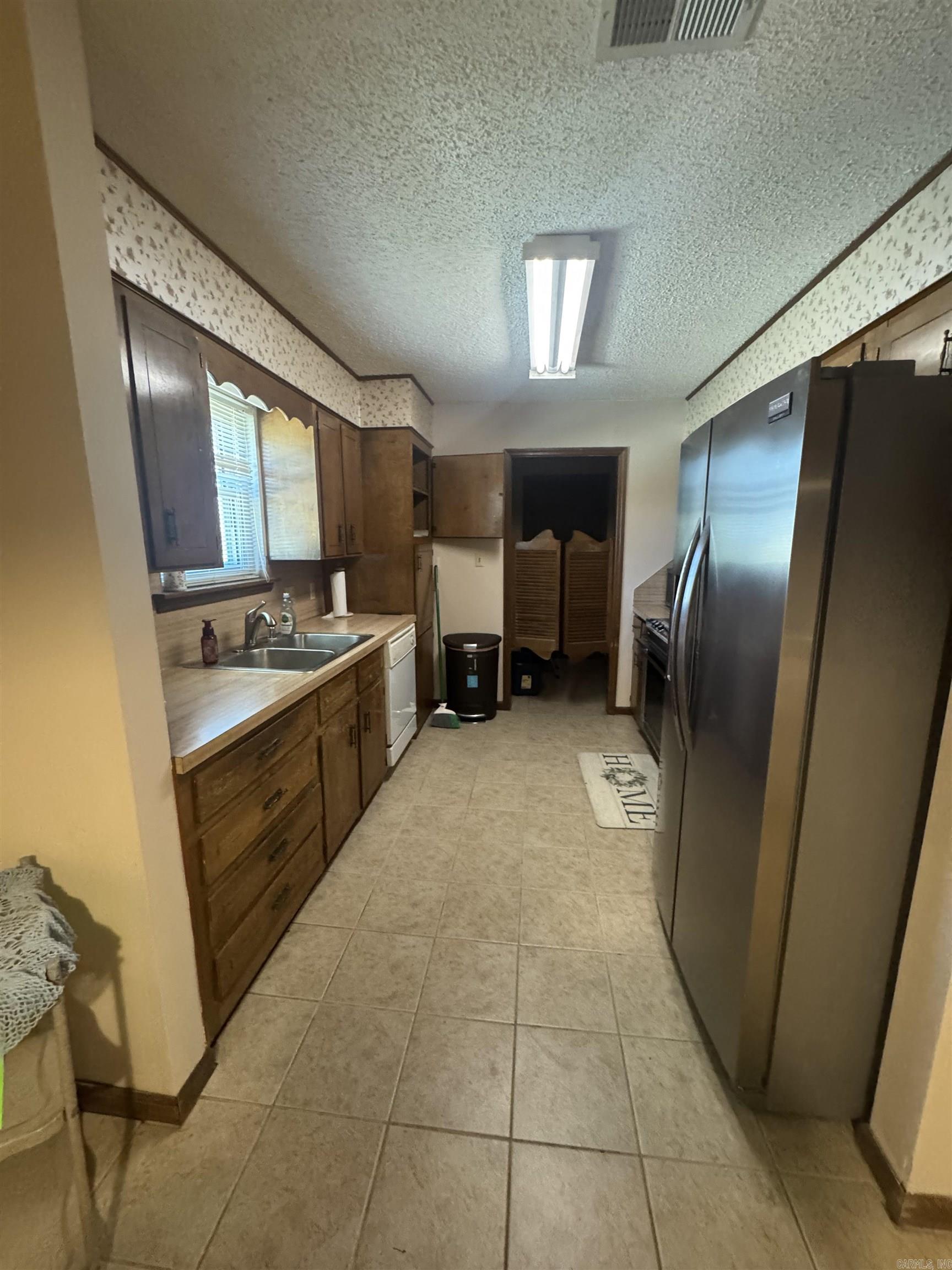 TWIN OAKS - Residential