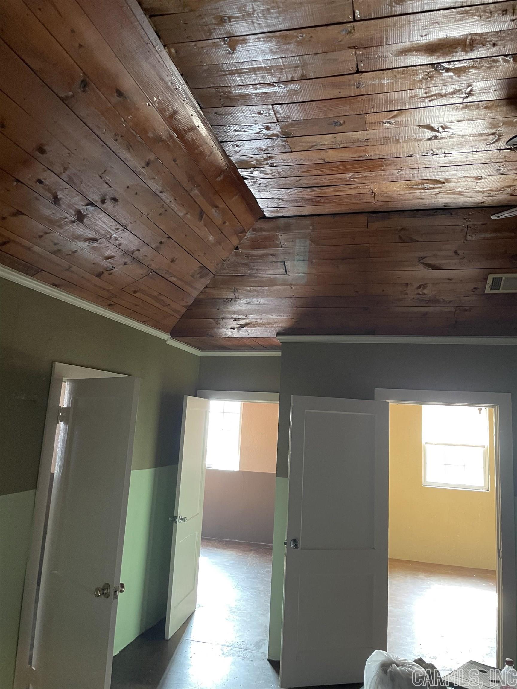 Clinton Original - Commercial Sale