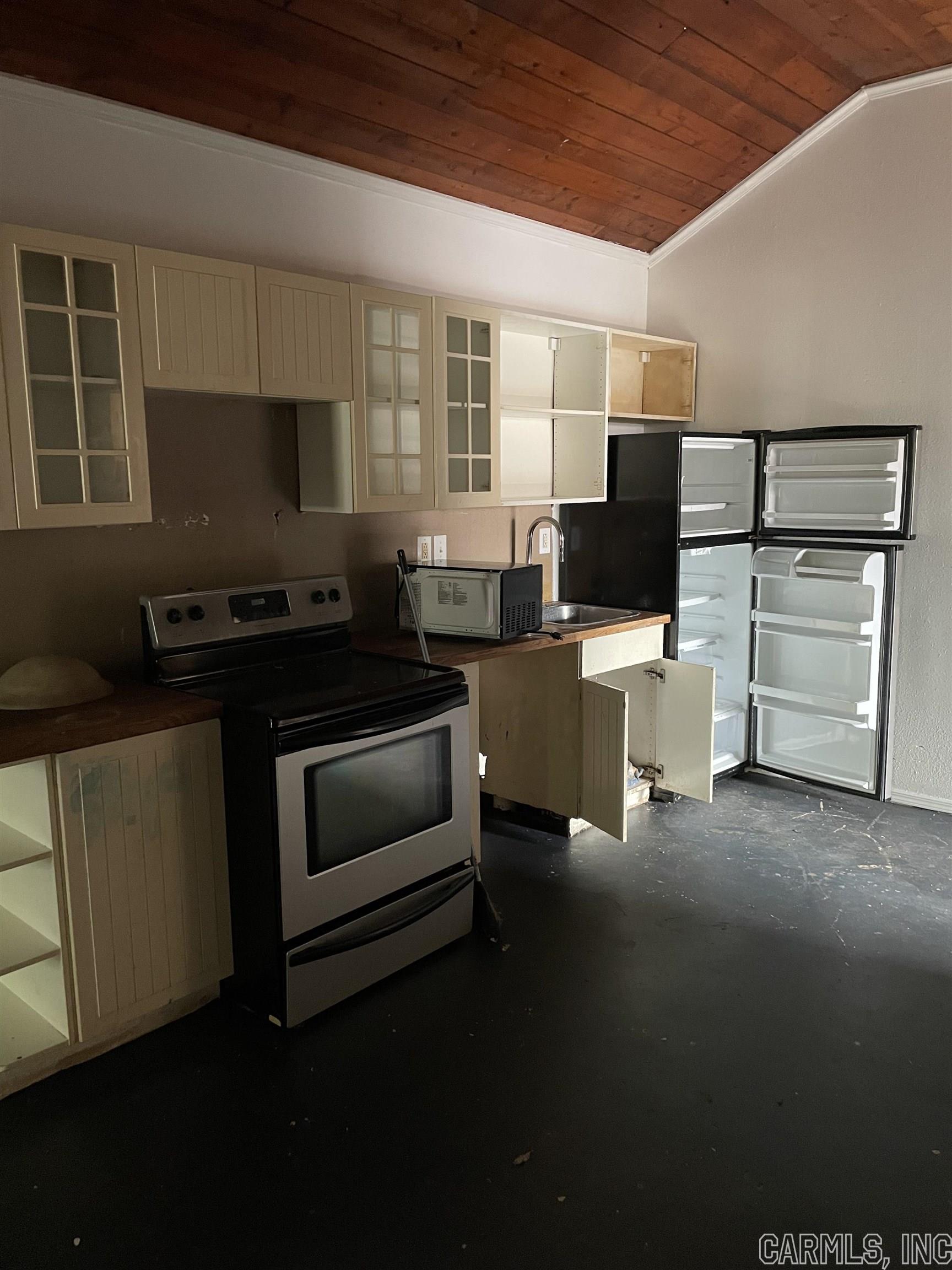 Clinton Original - Commercial Sale