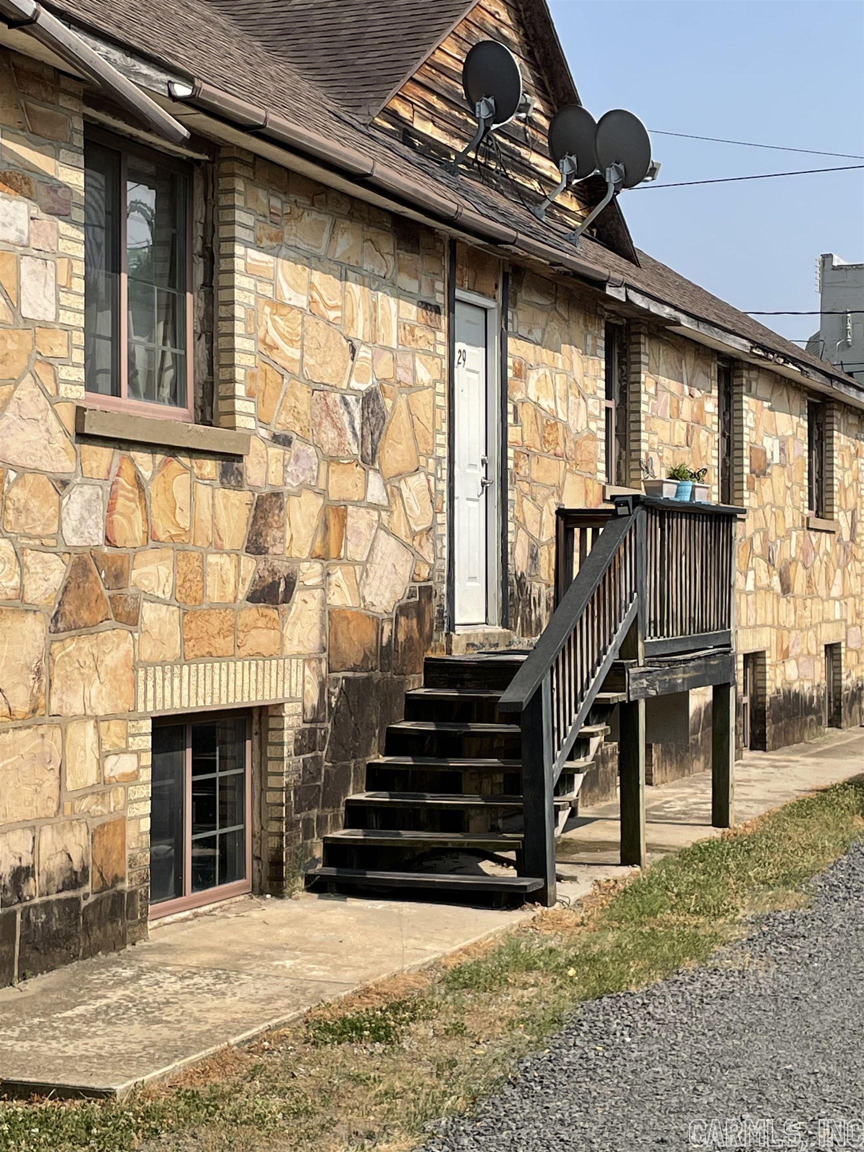 Clinton Original - Commercial Sale