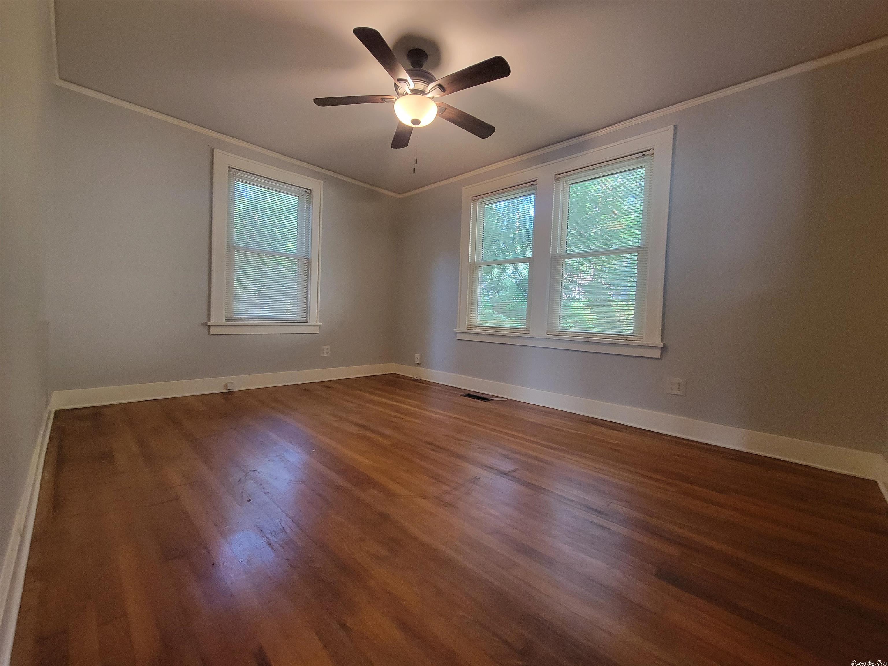 OAK FOREST - Residential Lease