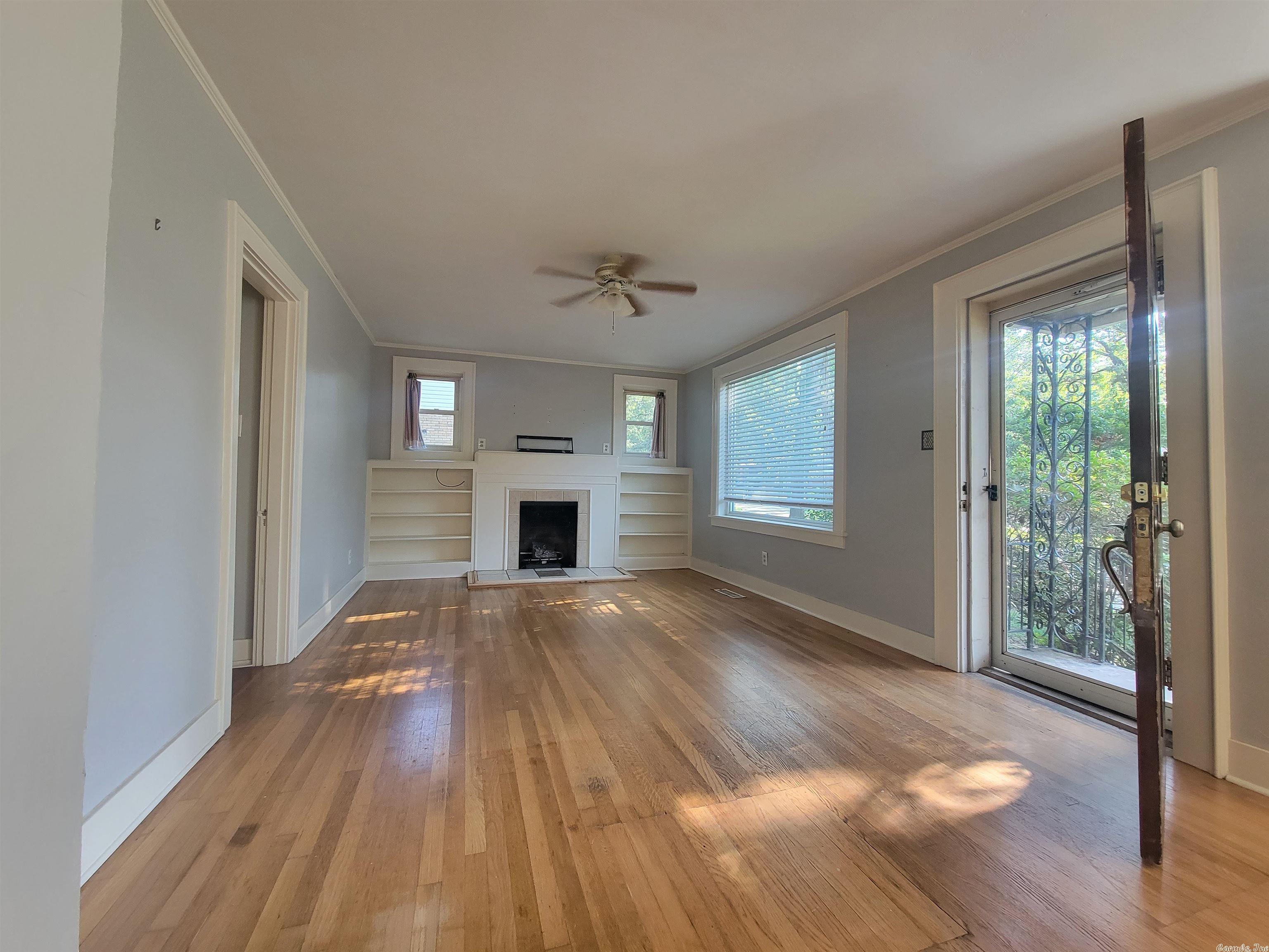 OAK FOREST - Residential Lease