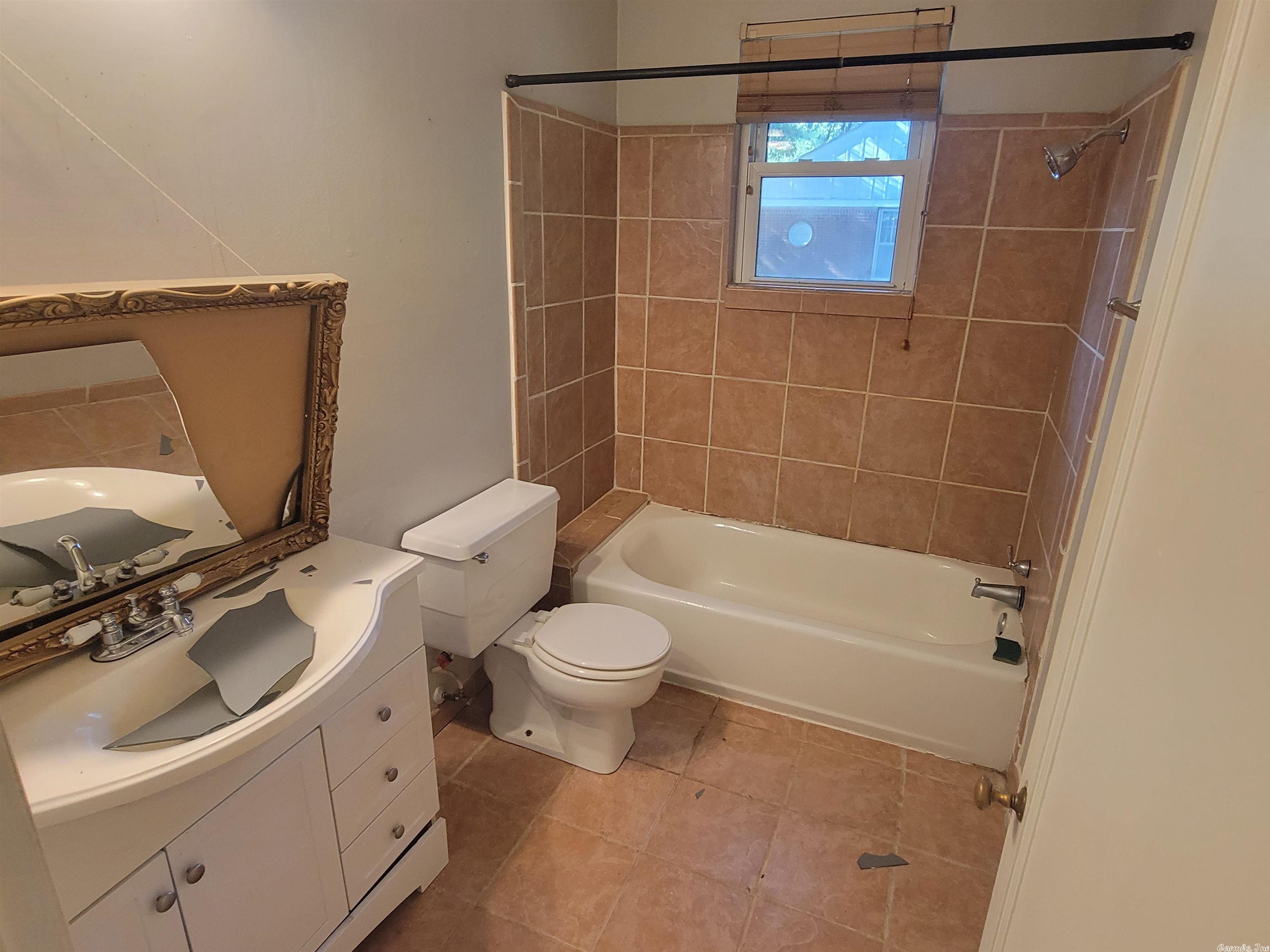 OAK FOREST - Residential Lease