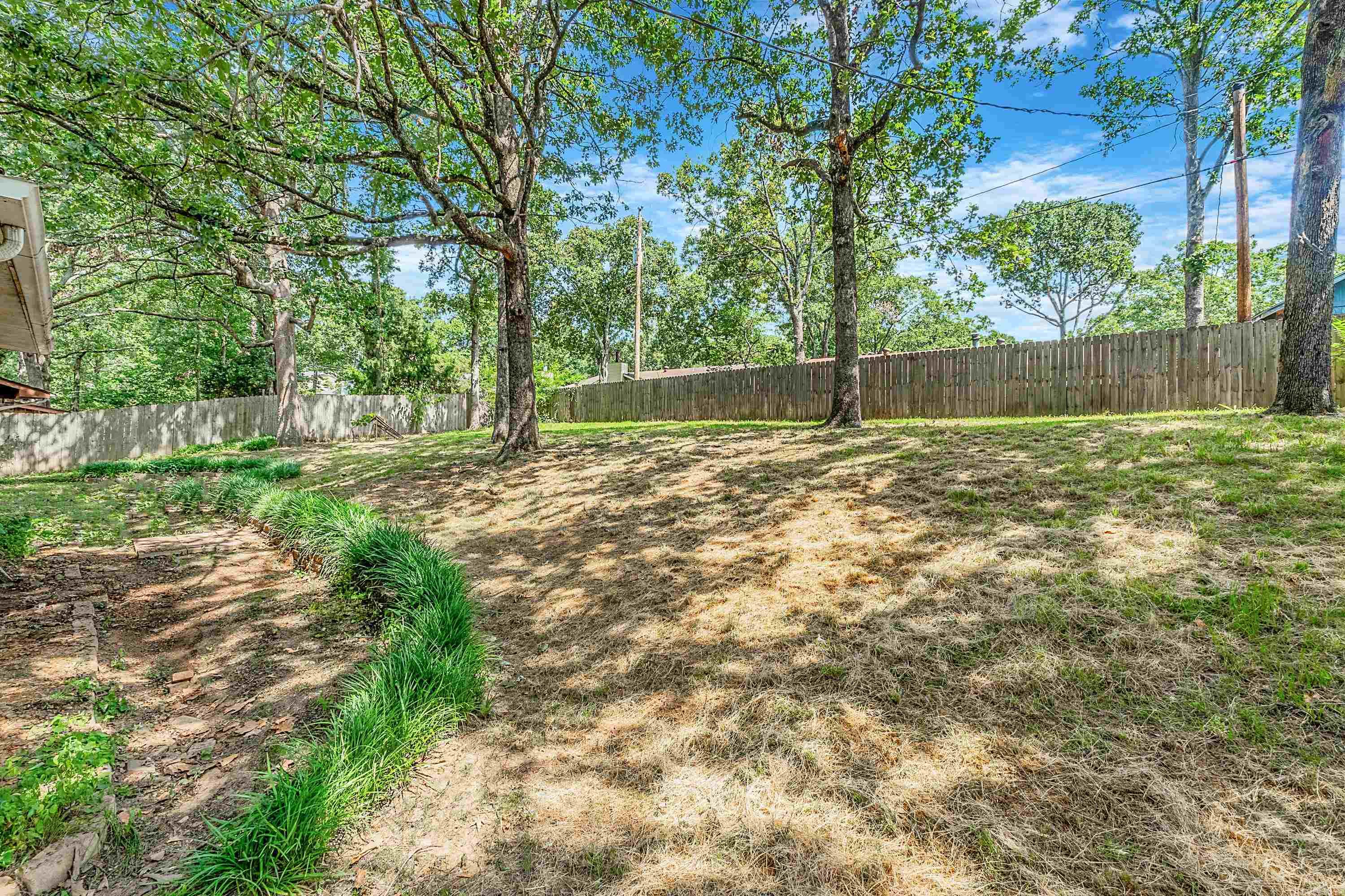 INDIAN HILLS - Residential