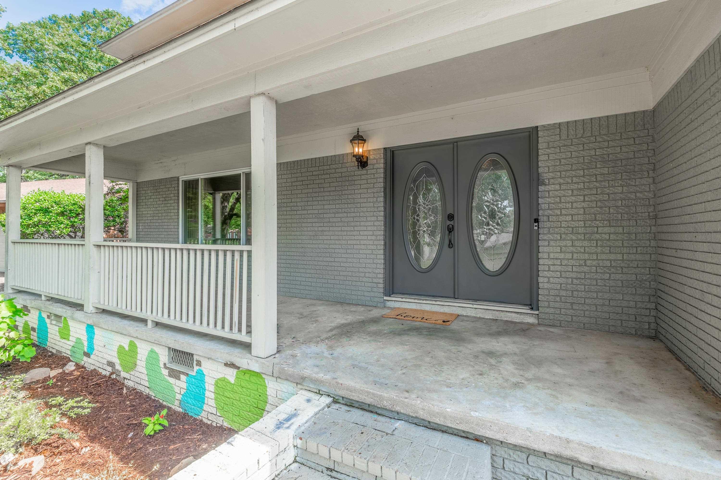 INDIAN HILLS - Residential