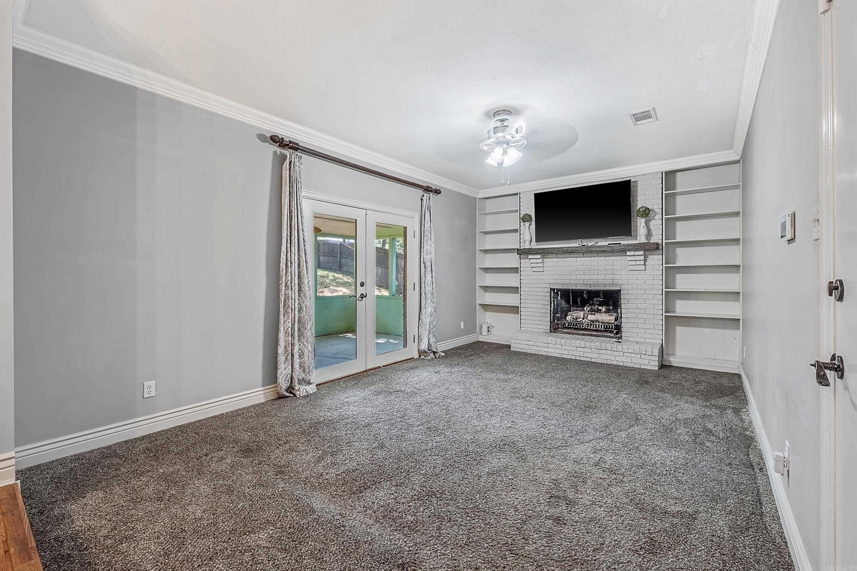 INDIAN HILLS - Residential