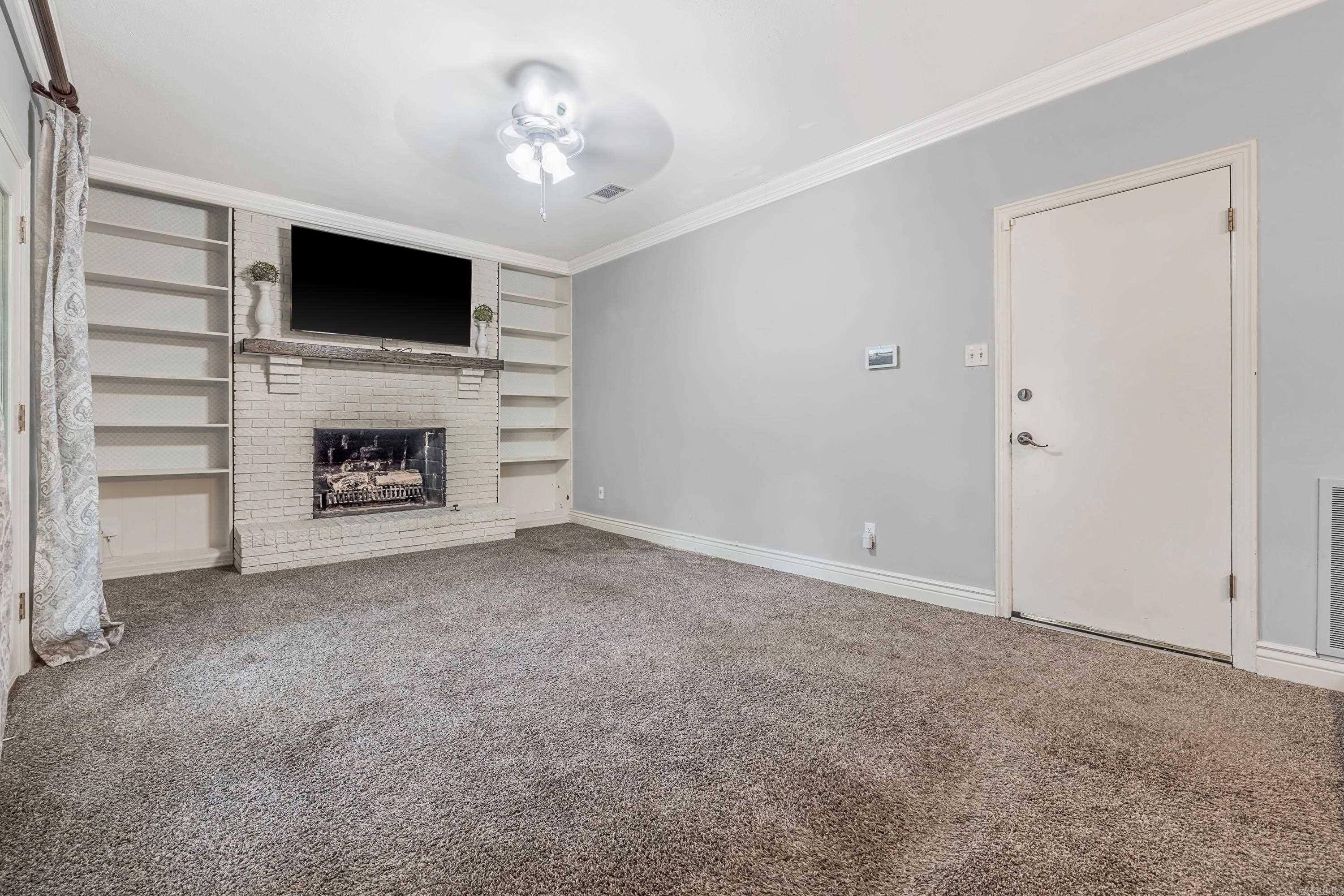 INDIAN HILLS - Residential