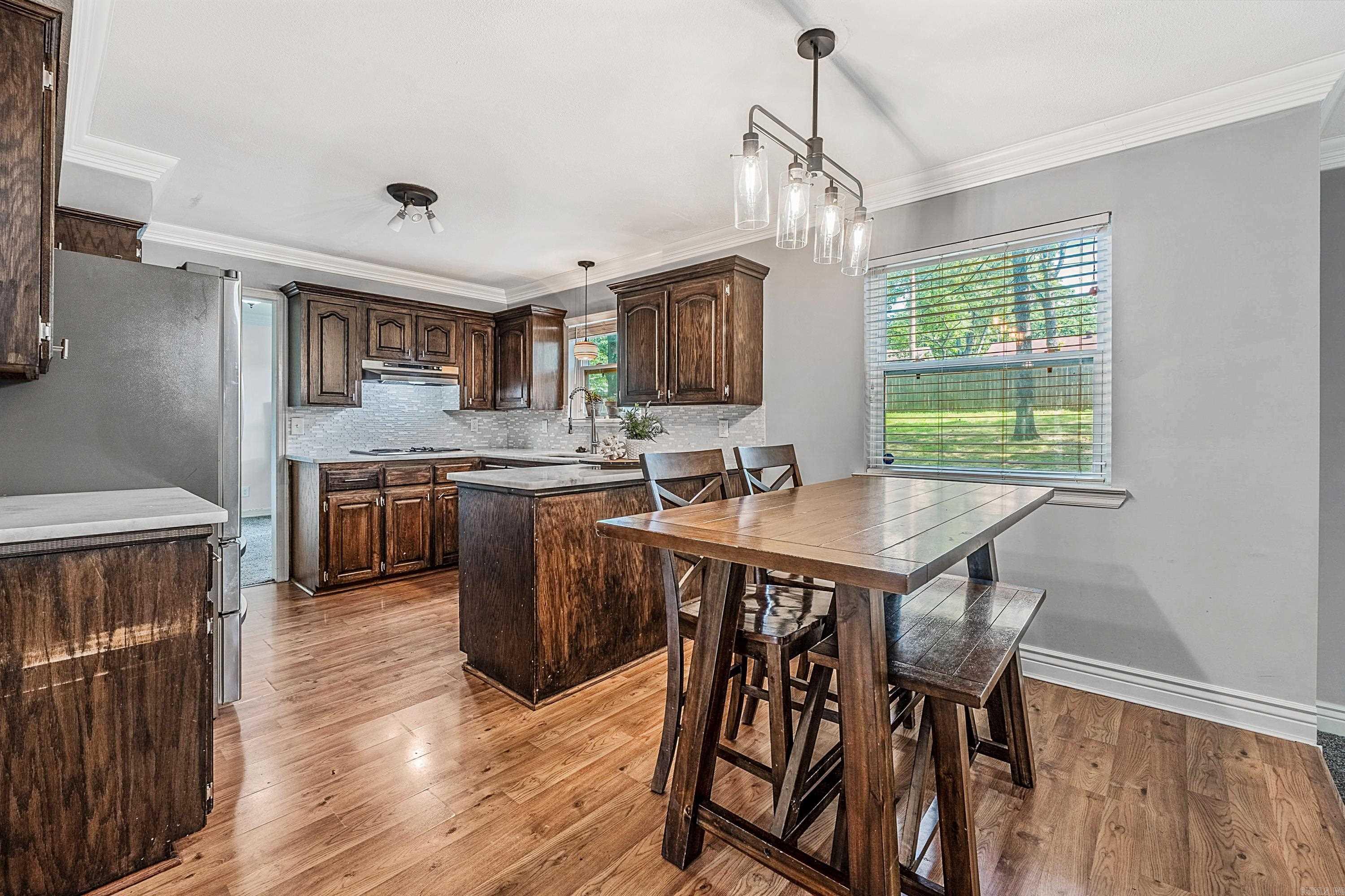 INDIAN HILLS - Residential