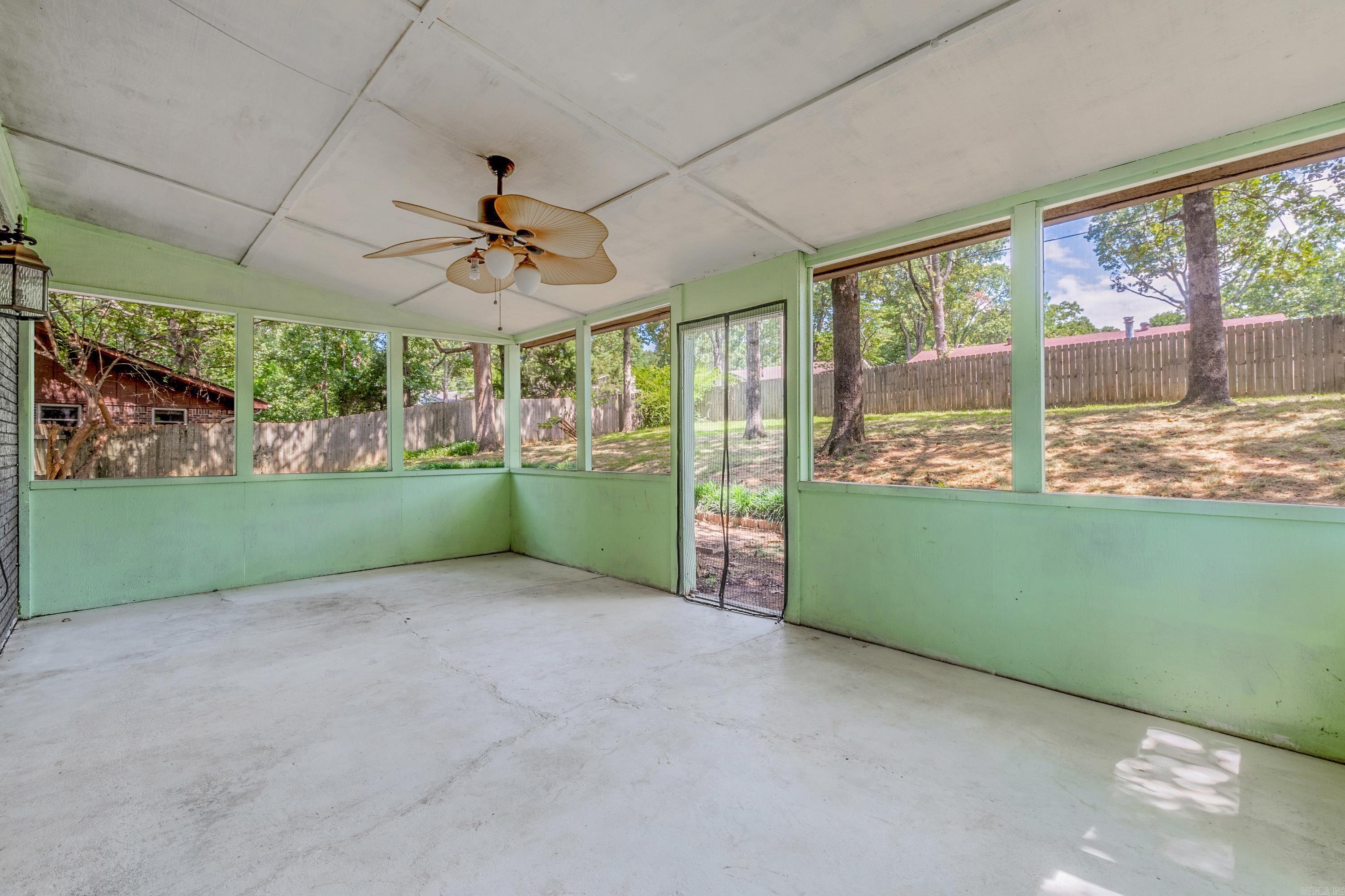 INDIAN HILLS - Residential