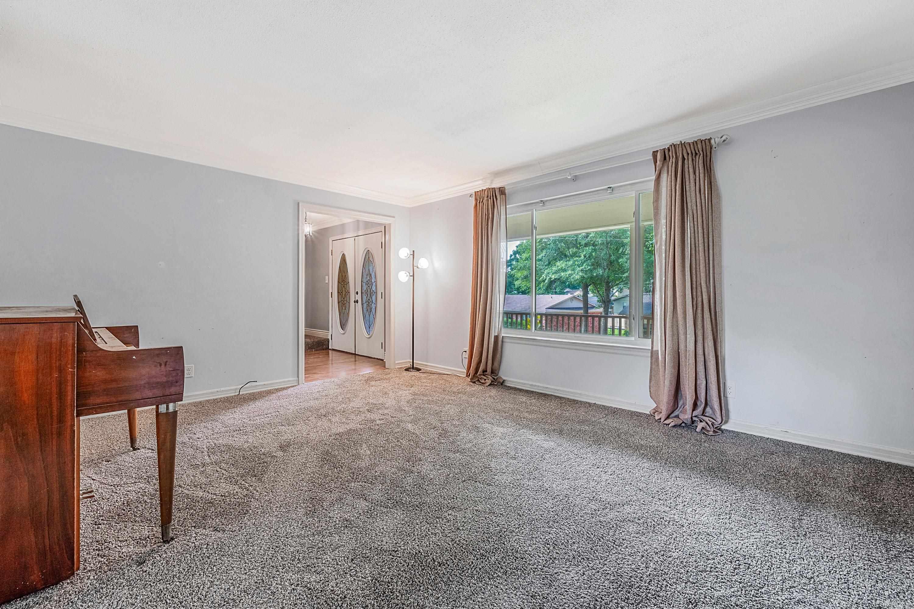 INDIAN HILLS - Residential