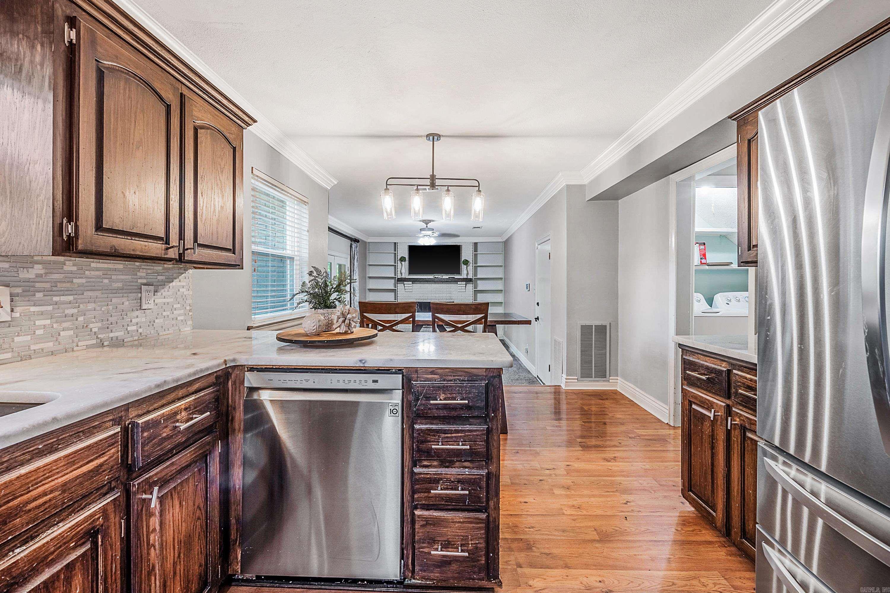 INDIAN HILLS - Residential