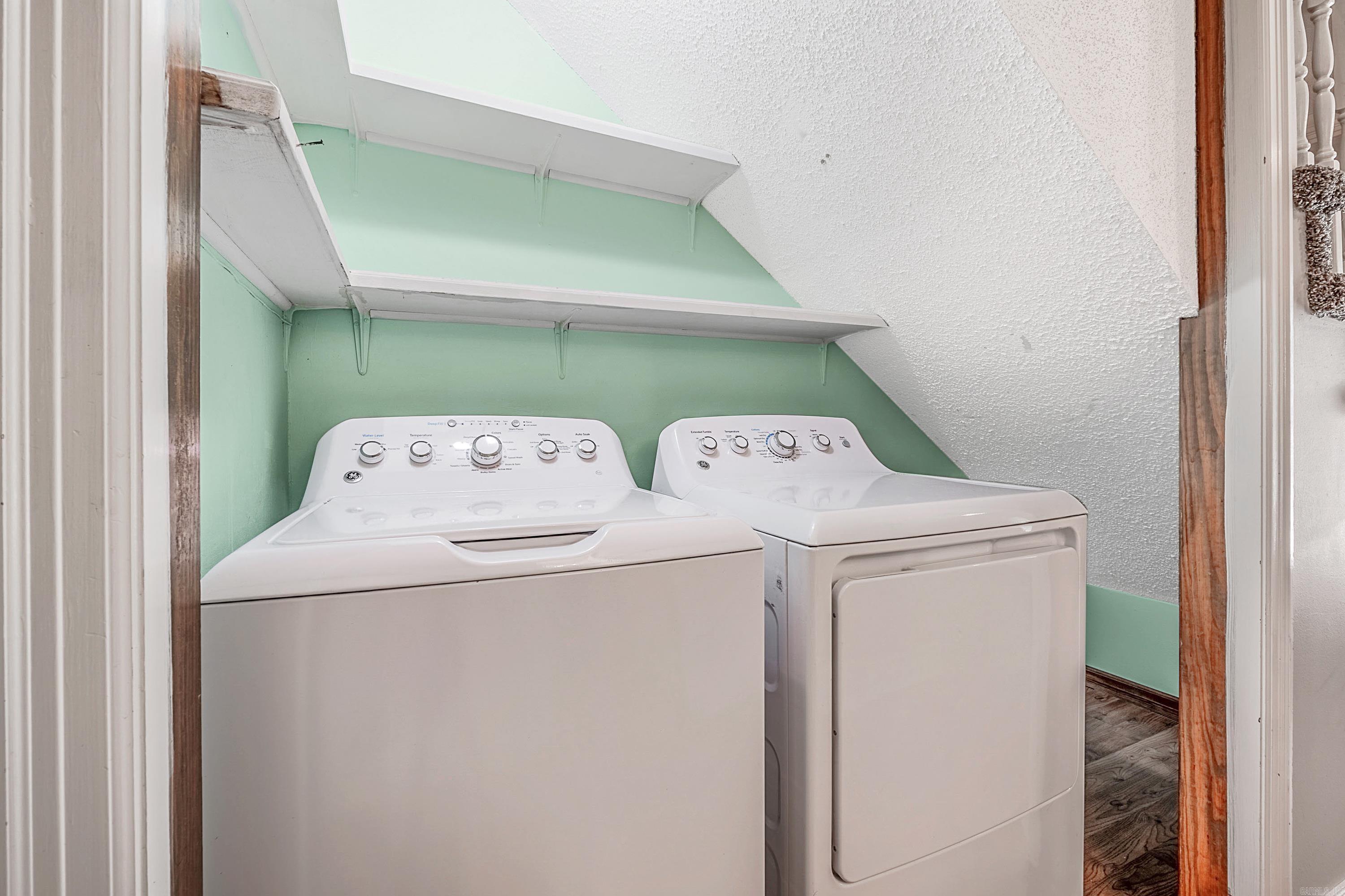 INDIAN HILLS - Residential