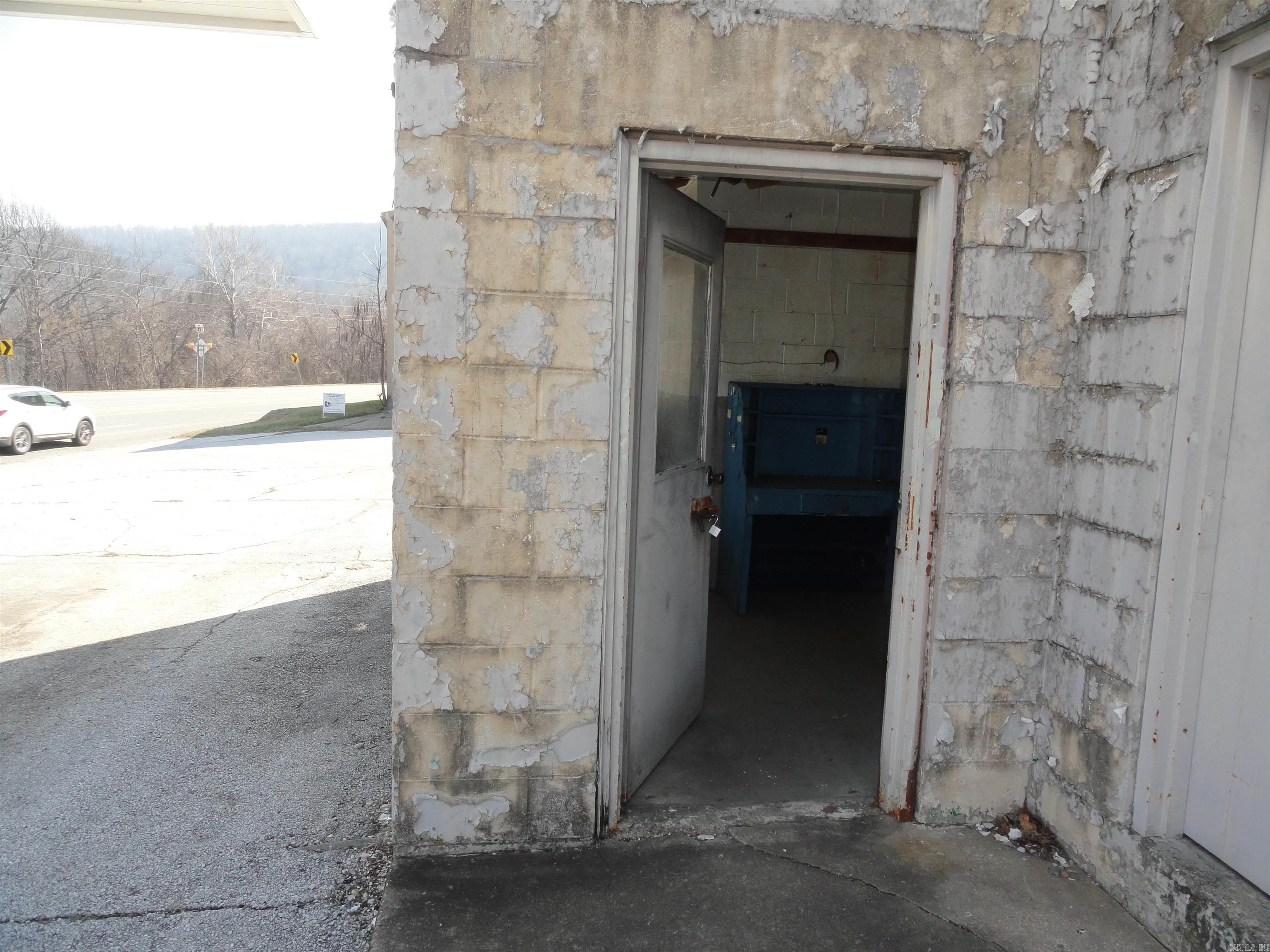 Metes & Bounds - Commercial Sale