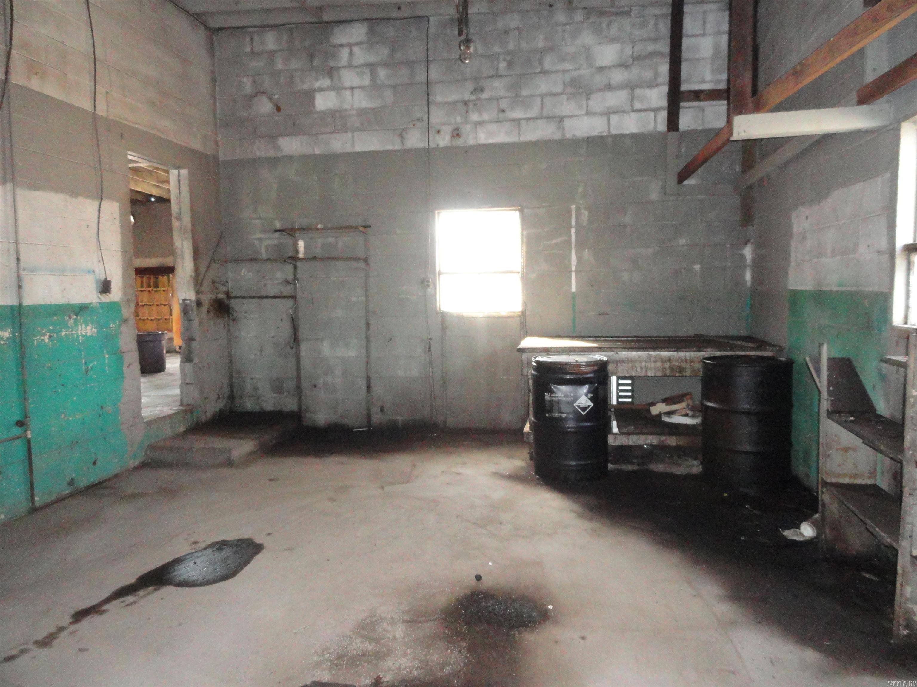 Metes & Bounds - Commercial Sale