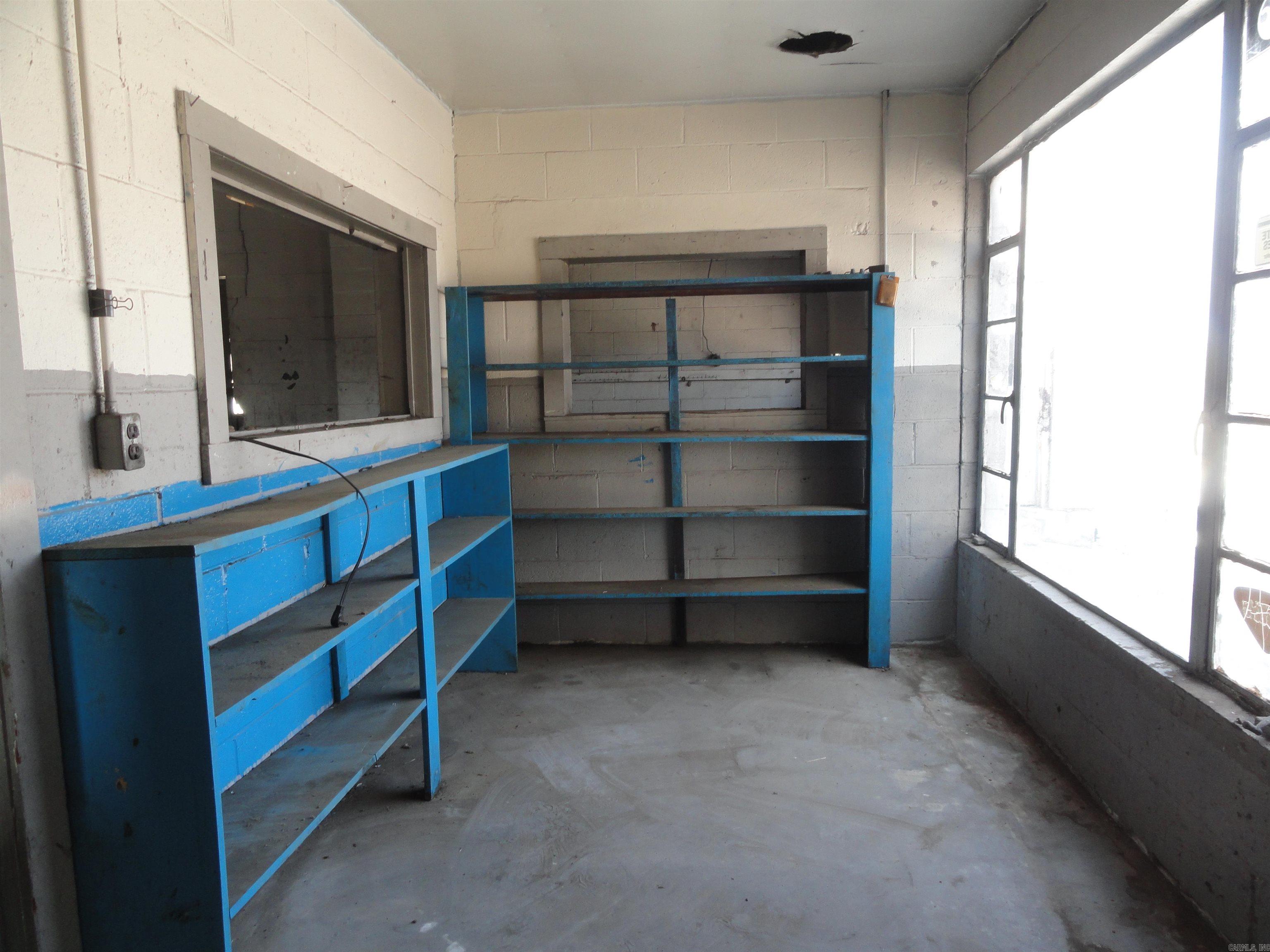 Metes & Bounds - Commercial Sale