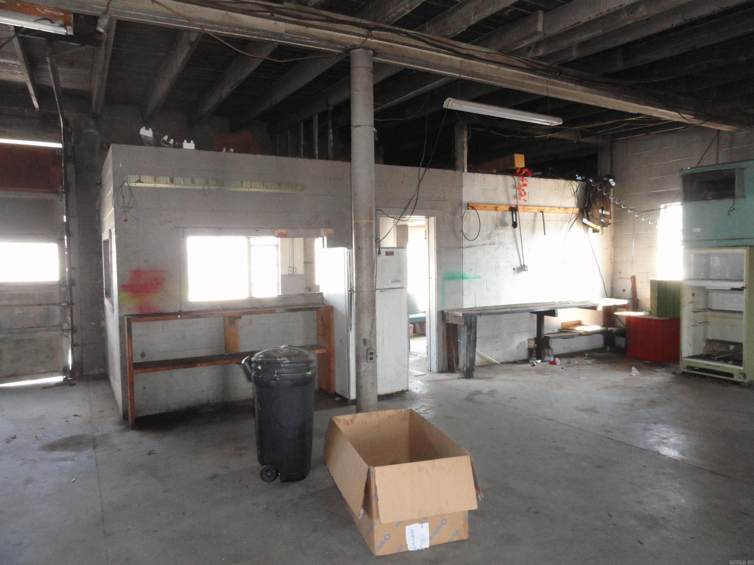 Metes & Bounds - Commercial Sale