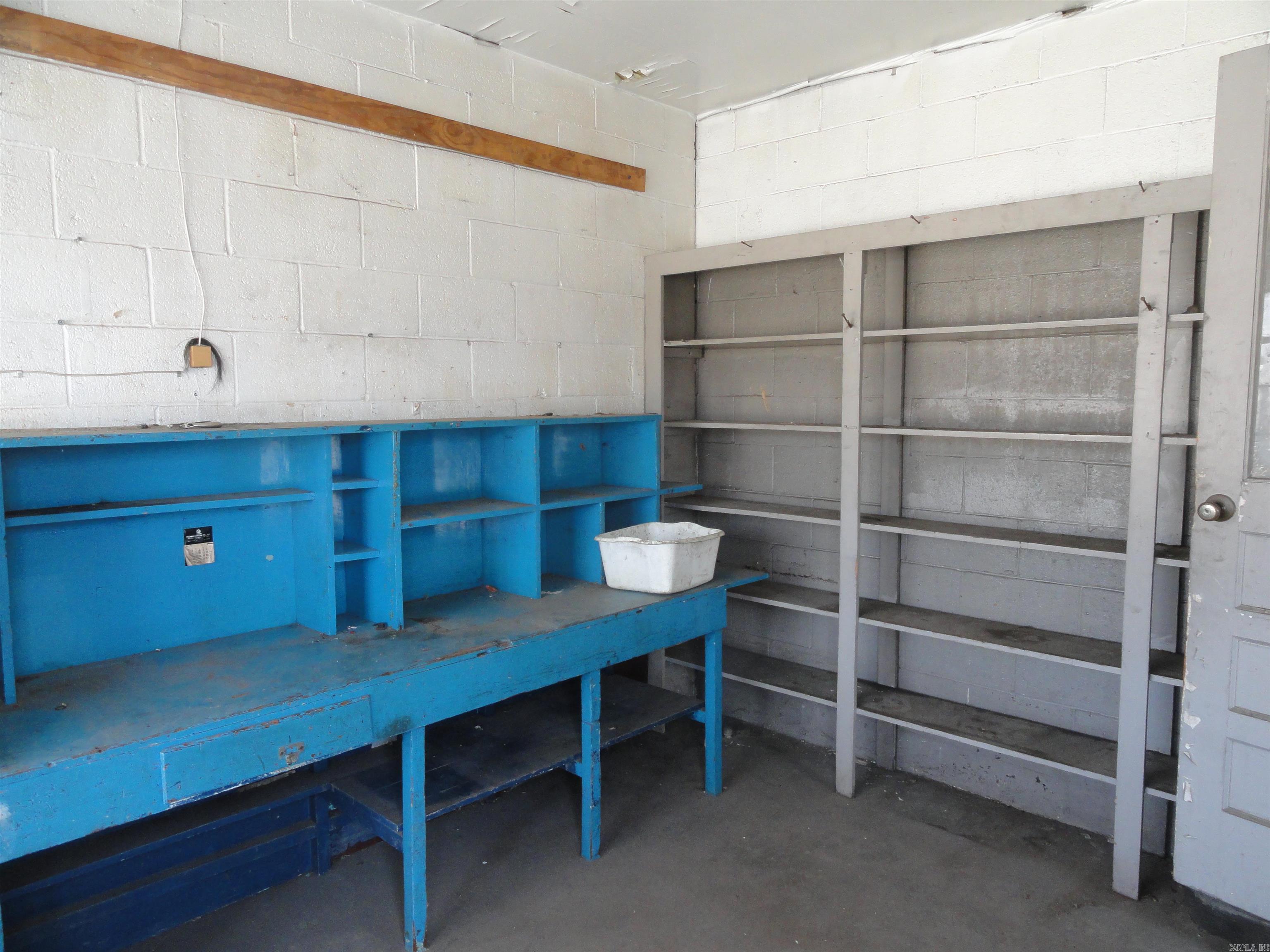 Metes & Bounds - Commercial Sale