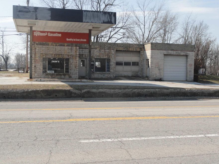 Hwy 65 frontage commercial building for sale. In the past this building used to be a gas station but more recently it has been used as a successful auto repair shop since 1997. The building has 2 bays with overhead garage doors with which to pull vehicles inside to do automotive repair work and one bay has a built-in, in-ground car lift. The building has a total of 2306 square feet and has an office area as well as plenty of space for storing supplies or spare parts. This building could be used for any number of different types of businesses besides auto repair. With Hwy 65 frontage you can get up to an average of 8,000 vehicles per day go by your business according to statistics provided by AR DOT. If you are looking for a location for a business in a high traffic area, check this out.