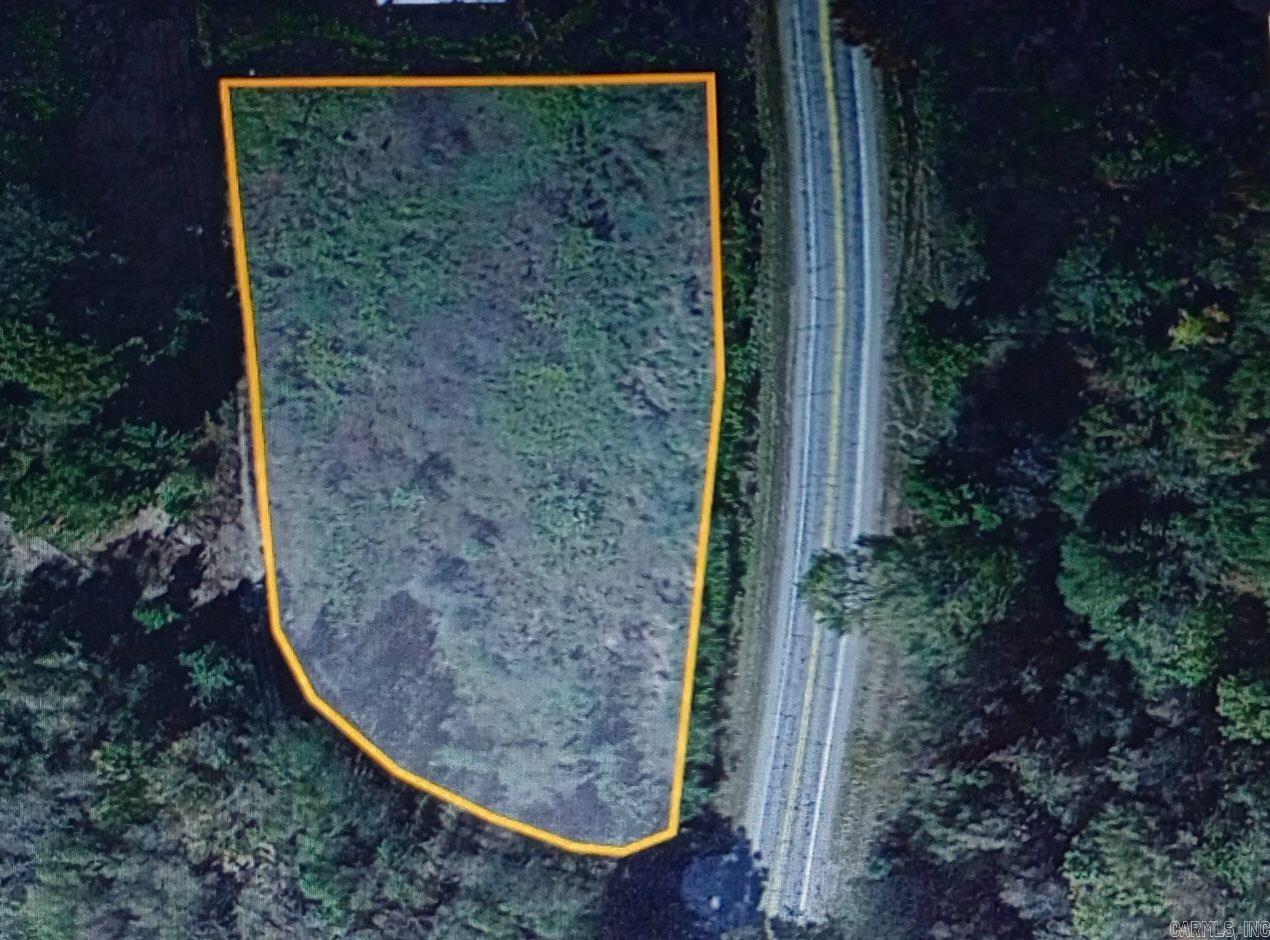 Looking for a place to put a business? This acre of land is within walking distance of the soon to be Dollar Store in Gillham. It has Hi-way 71 access and can be used for any business. Plus it is only 4 miles to the Hospital and about 6 miles to Gillham or DeQueen Lakes. Dierks lake is not too far! Utilities are available. !