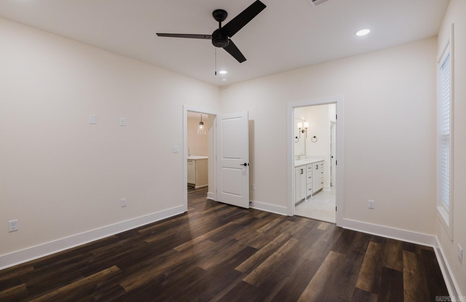 MIDTOWN BRYANT - Residential