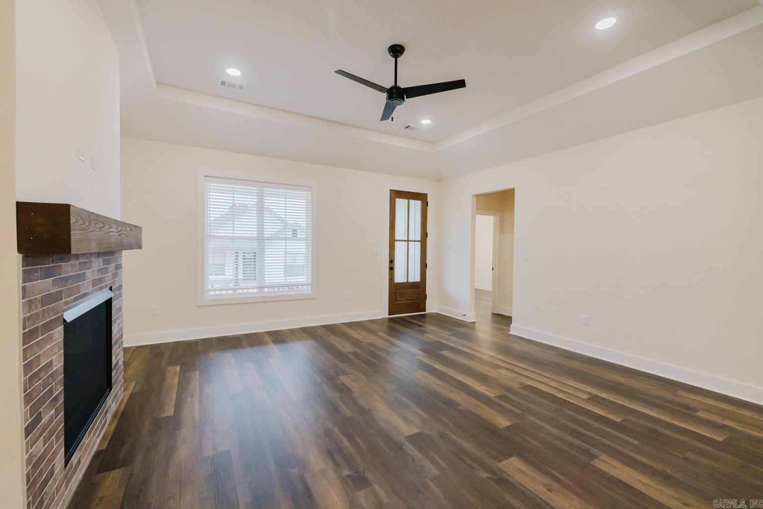 MIDTOWN BRYANT - Residential